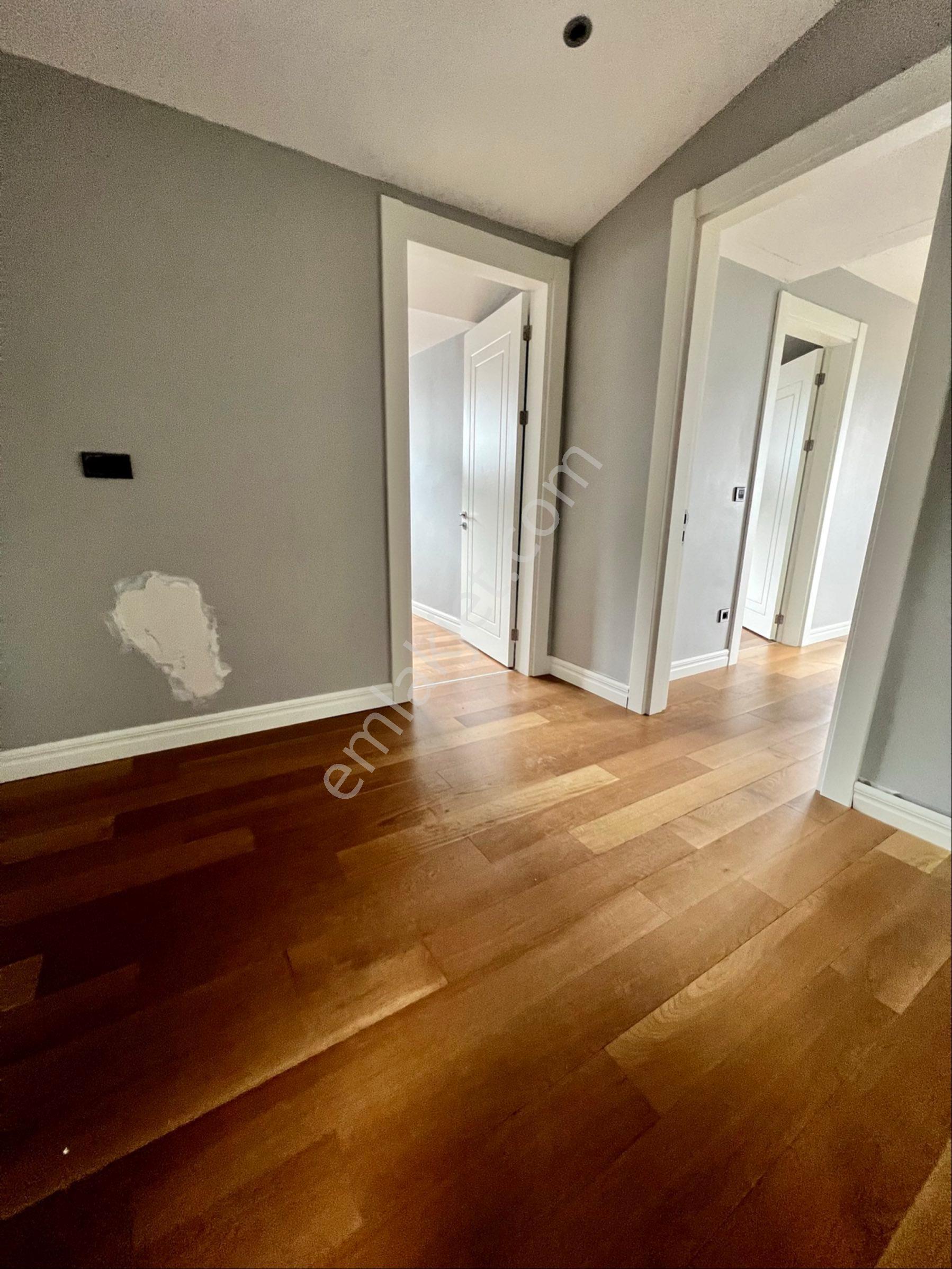 Zekeriyaköyde Modern Yeni Yapım Akıllı Ev Sistemli Kiralık Villa - Görsel 11