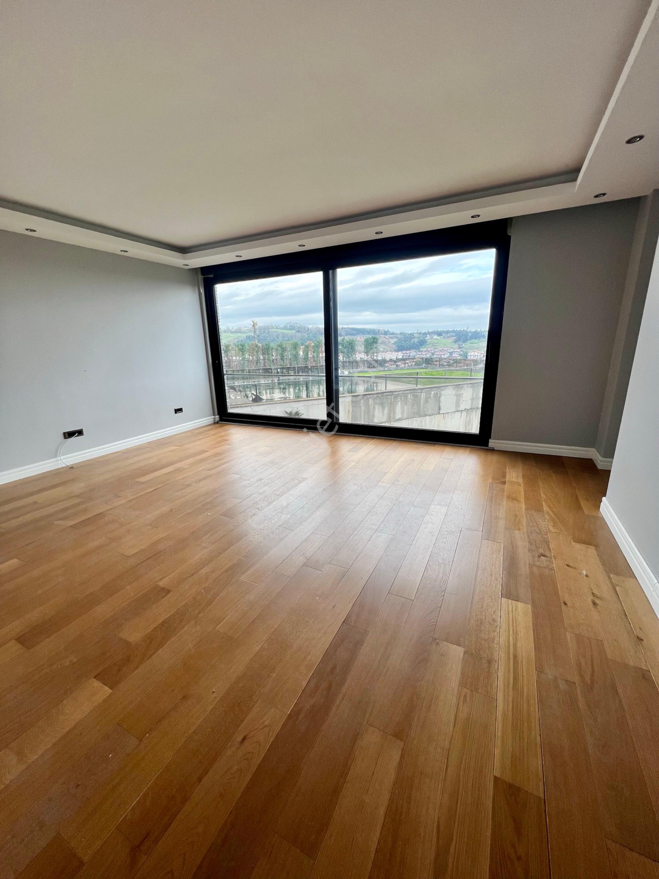 Zekeriyaköyde Modern Yeni Yapım Akıllı Ev Sistemli Kiralık Villa - Görsel 25