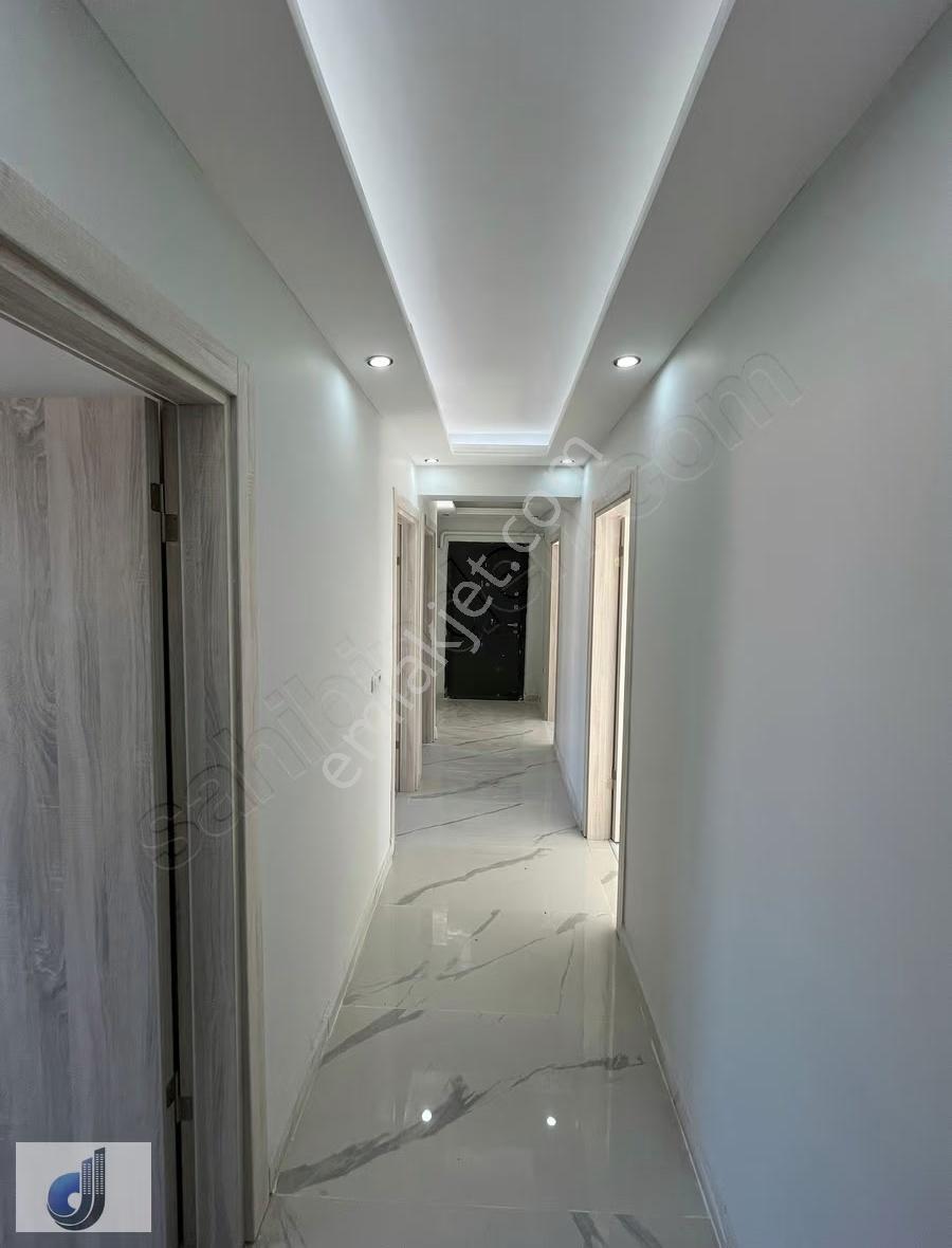 Kırkağaç 'da Saat Kulesi Civarı Satılık Daire - Görsel 11