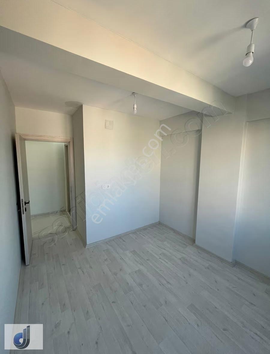 Kırkağaç 'da Saat Kulesi Civarı Satılık Daire - Görsel 8
