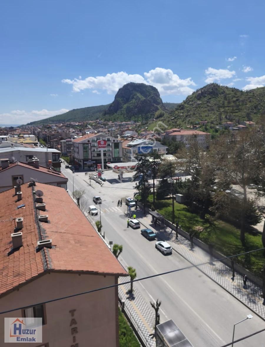 Hattat Karahisar Mah. Site İçerisinde Bakımlı 3+1 Satılık Daire - Görsel 7