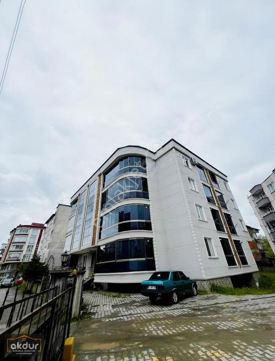 Akdur Dan Çarşam Değirmen Başı Satılık 3+1