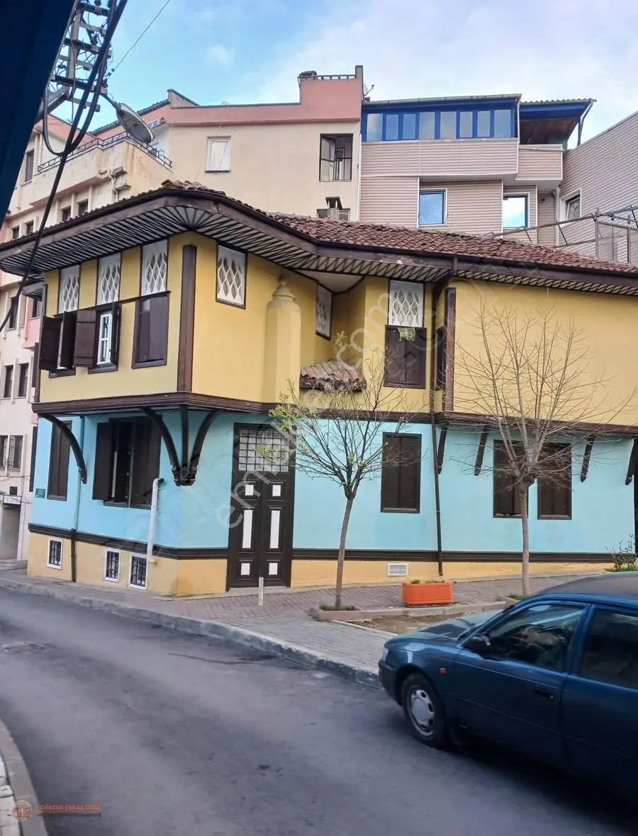 Heykel De Çok Özel Bir Daire