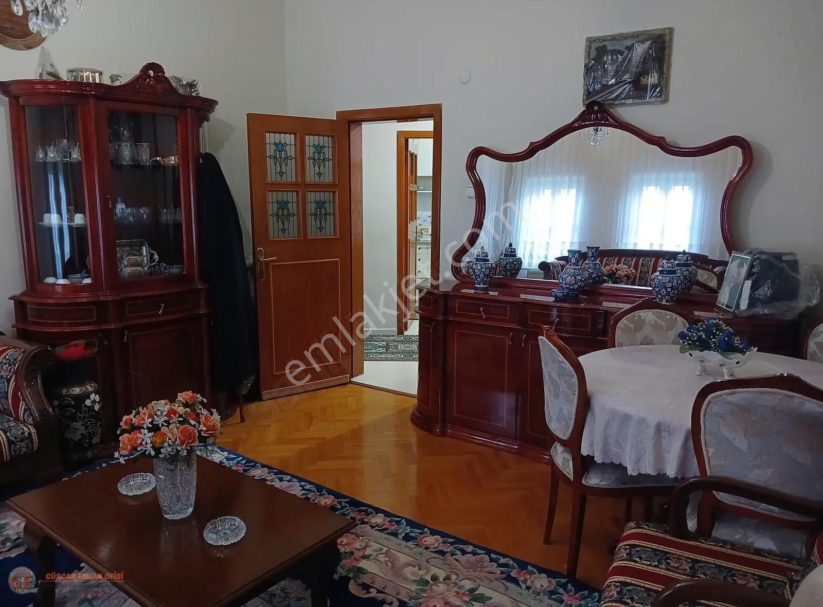 Heykel De Çok Özel Bir Daire - Görsel 22