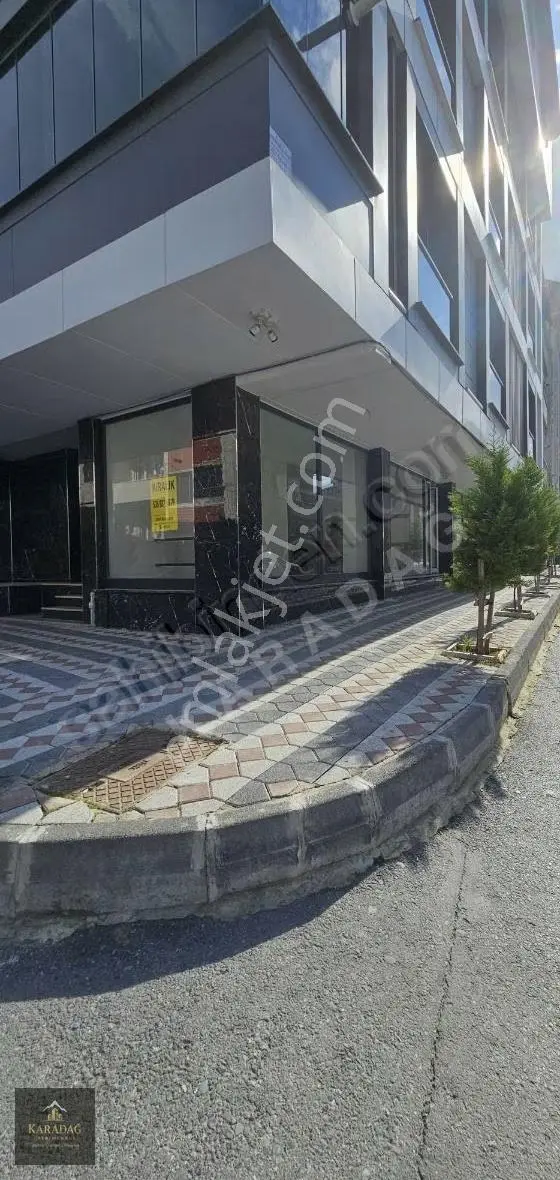 Okul Yolu Üzerinde 100m² Kiralık Dükkan - Görsel 5