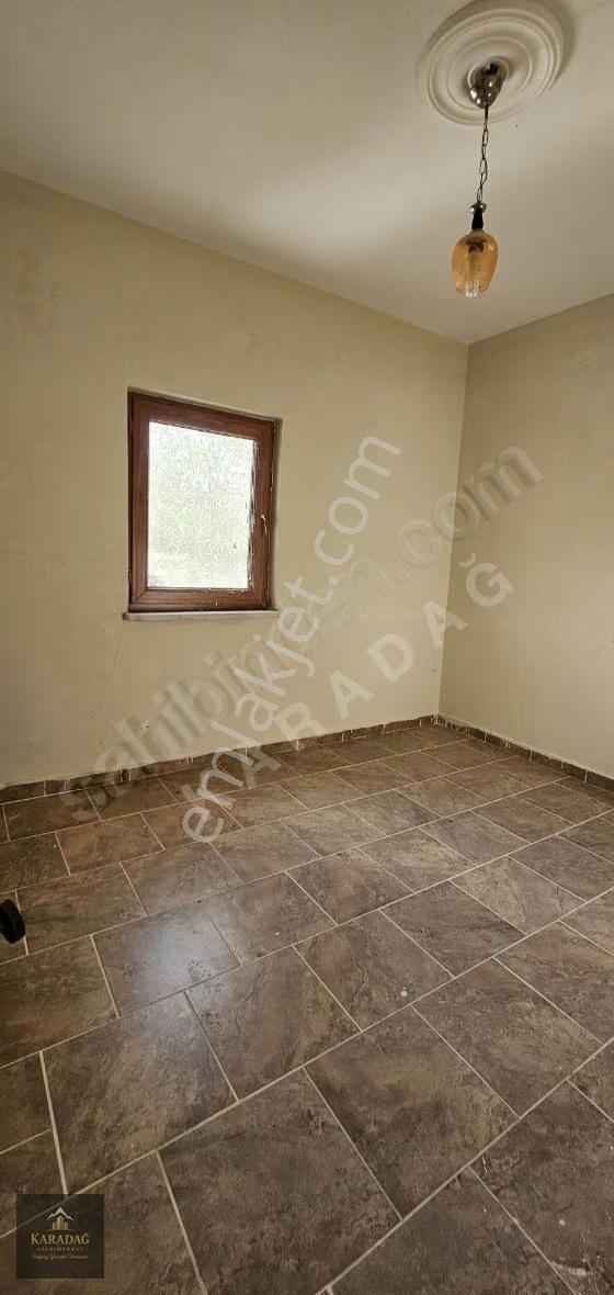 Acil! 1950 M² Arsa İçerisinde 2 Katlı Müstakil Ev Yola Cephe - Görsel 35