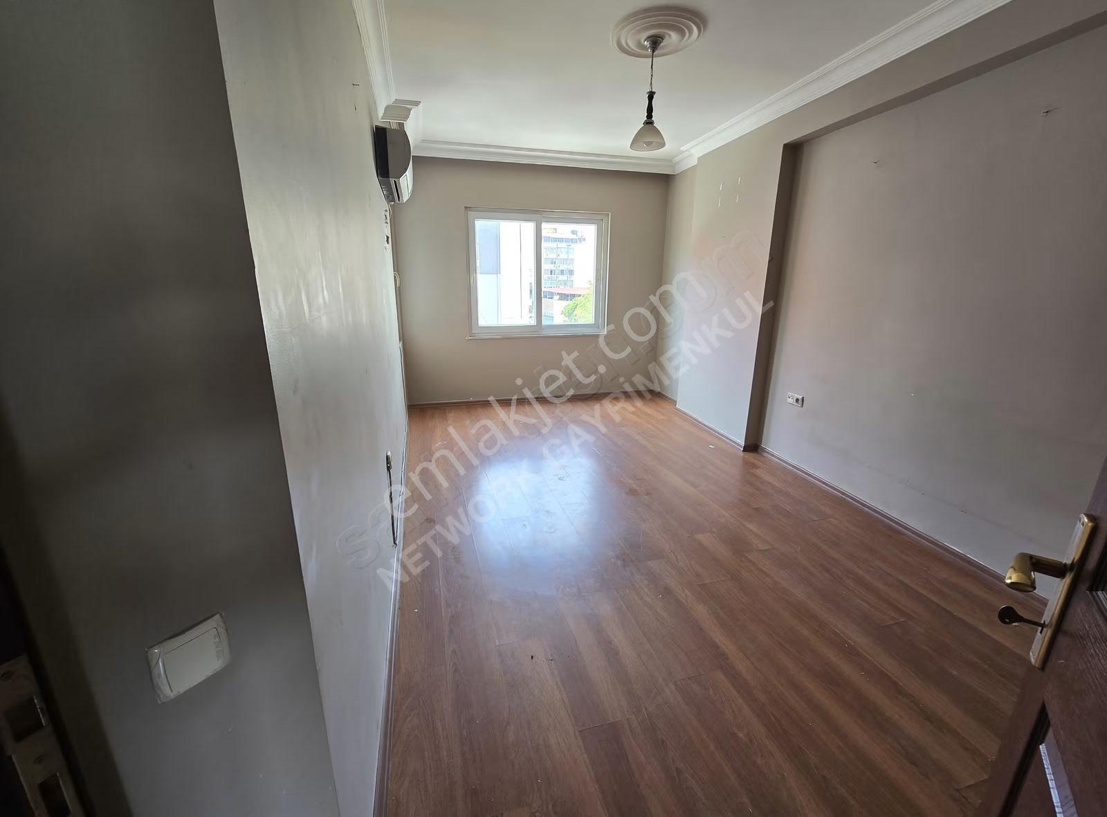 Çarşı Merkez Ulucami Cad. Kiralık 3+1 Ofis (130m²) - Görsel 12
