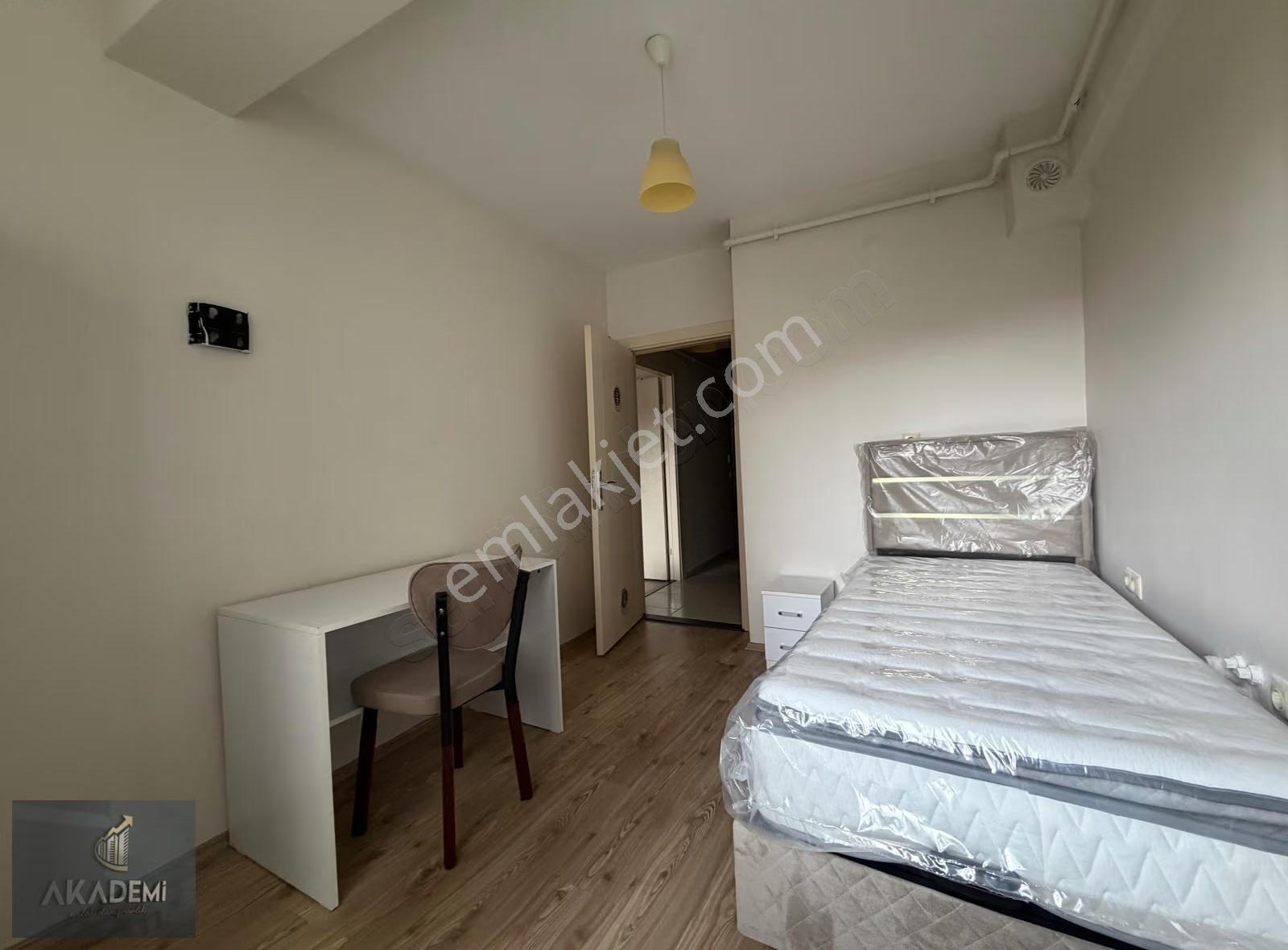 Akademiden Espark Karşısı Ara Kat Eşyalı Geniş Kiralık 1+1 - Görsel 5