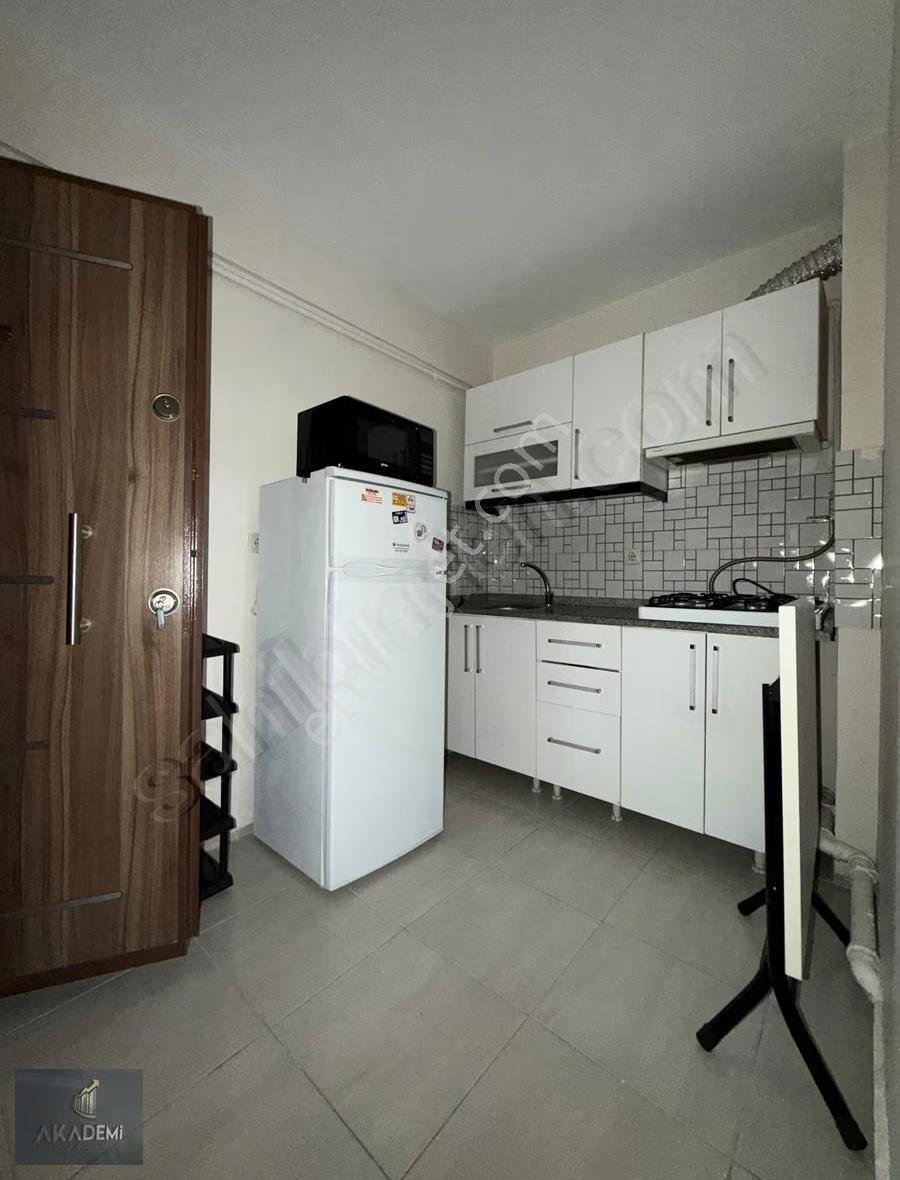 Akademiden Espark Karşısı Ara Kat Eşyalı Geniş Kiralık 1+1 - Görsel 3