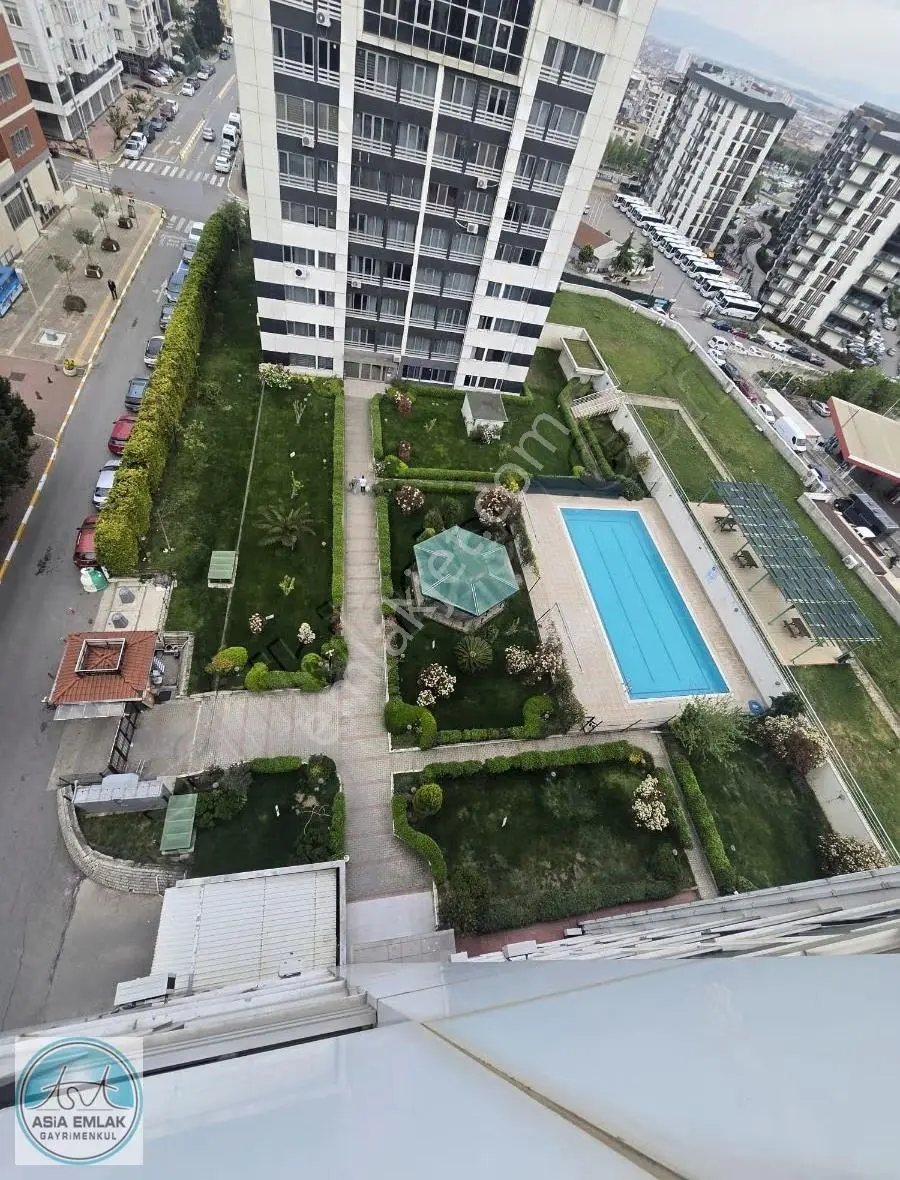 Marmara Arş Ve Metroya Komşu Havuzlu Lüks Sitede 2+1