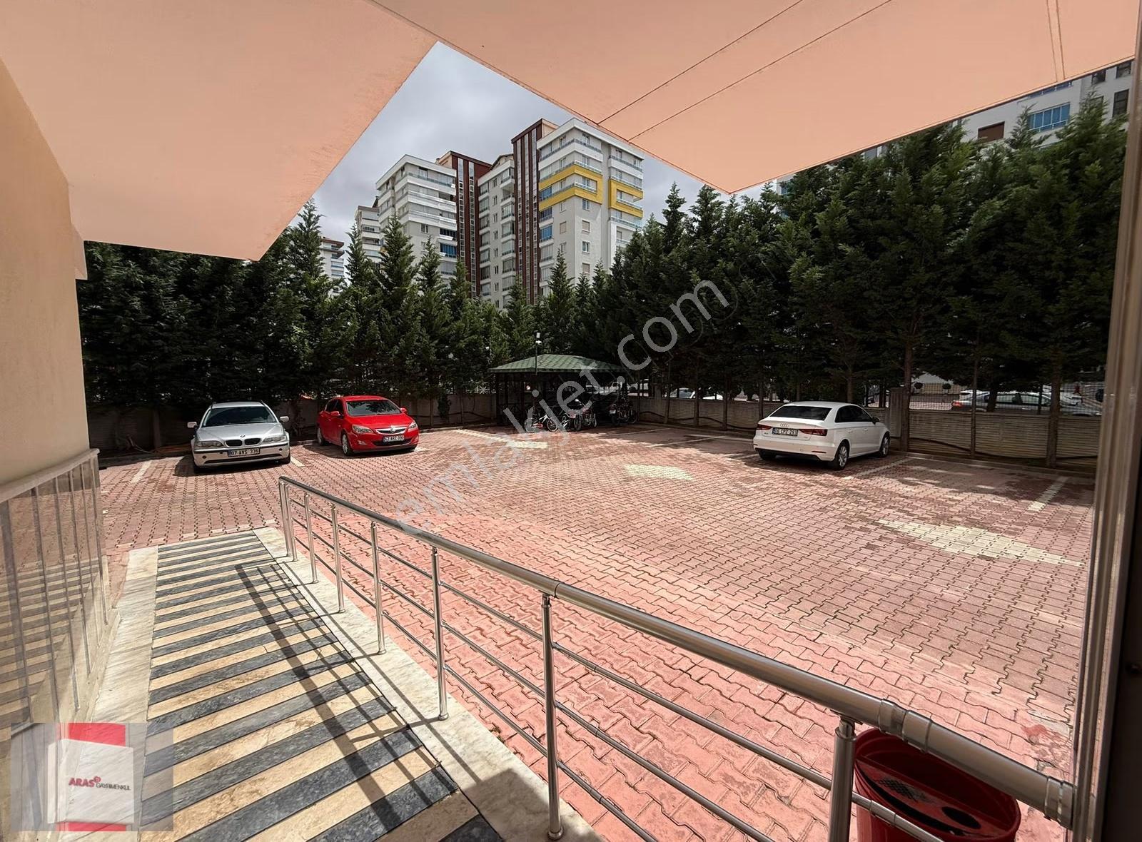 Şefikcan Cad. Yakını Kılınç Aslan Mah. Site İçi Geniş 3+1 Daire - Görsel 12