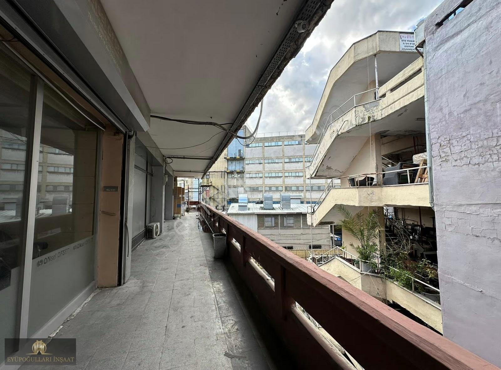 Zeytinburnu Tim 2 Sitesinde 3. Katta Satılık Ofis - Görsel 9