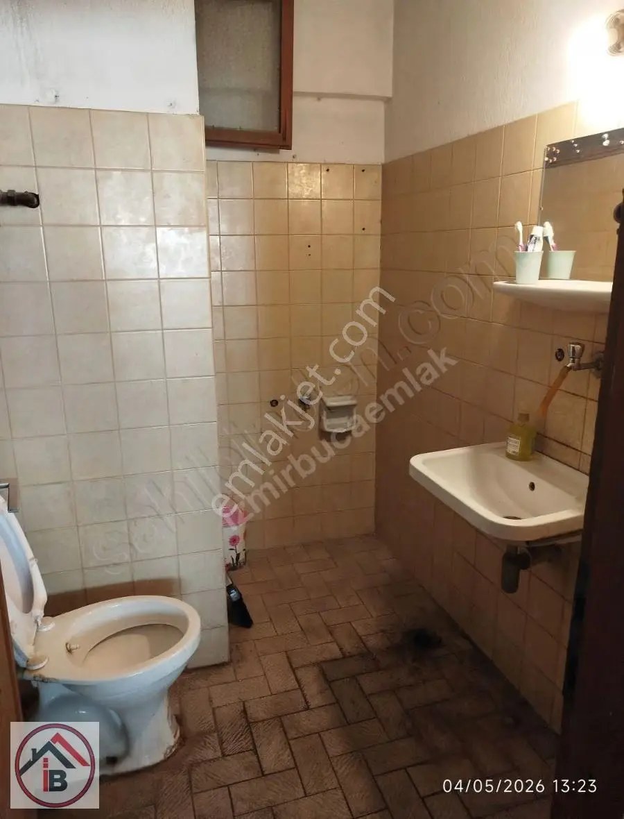İzmir Karabağlar 4 Kat Lı Bina ,mobilya Mağazası 400 Mk Cd Yakın - Görsel 3