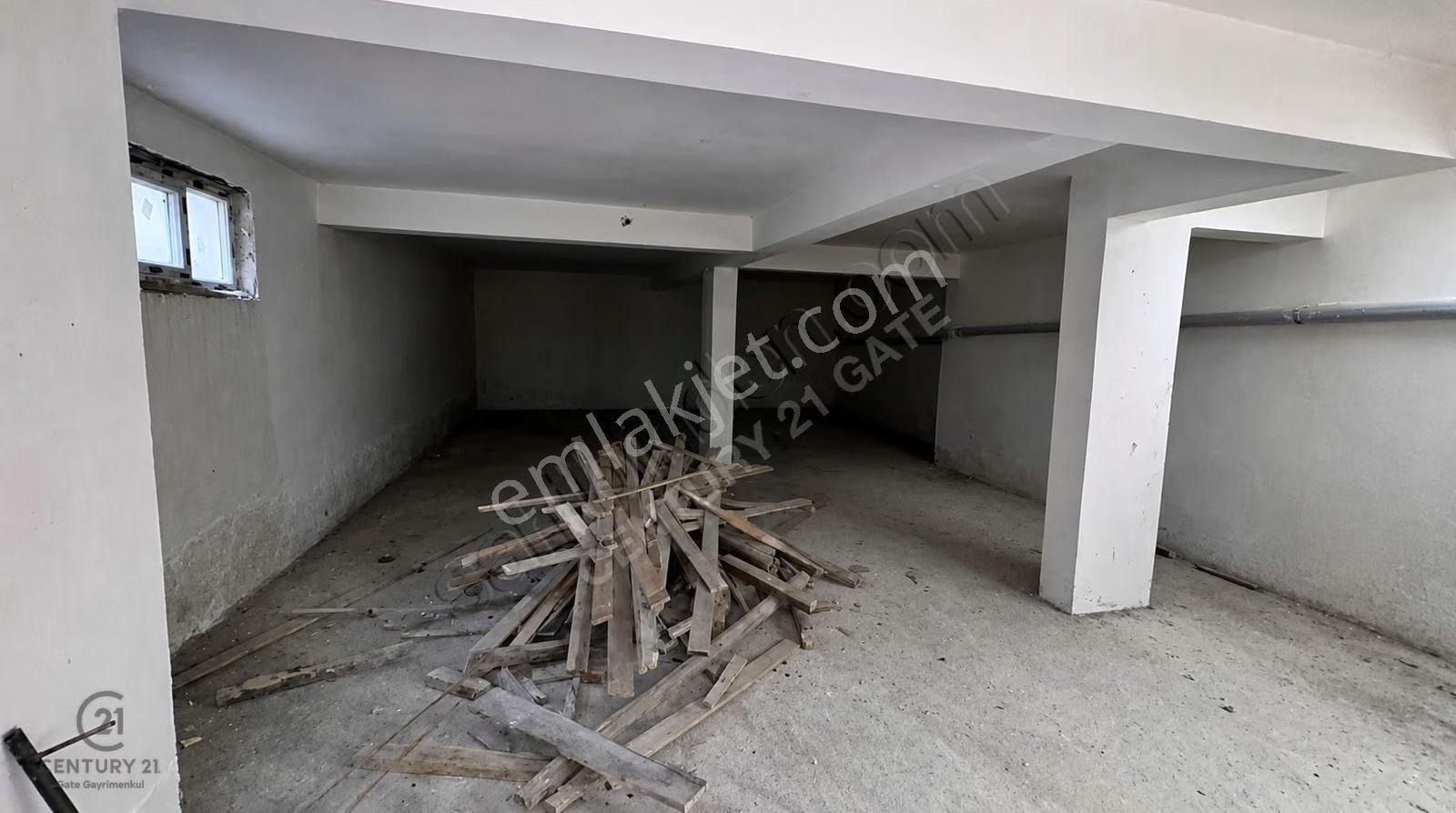 Saraycıkta 250 M² Geniş Kullanımlı Satılık Dükkan - Görsel 2