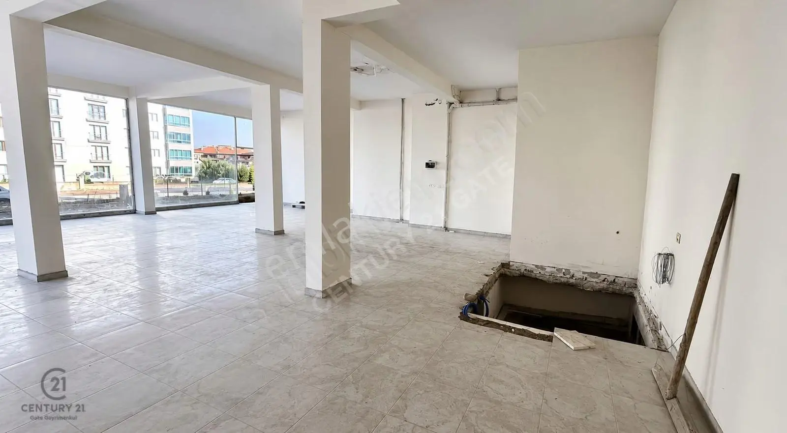 Saraycıkta 250 M² Geniş Kullanımlı Satılık Dükkan - Görsel 7