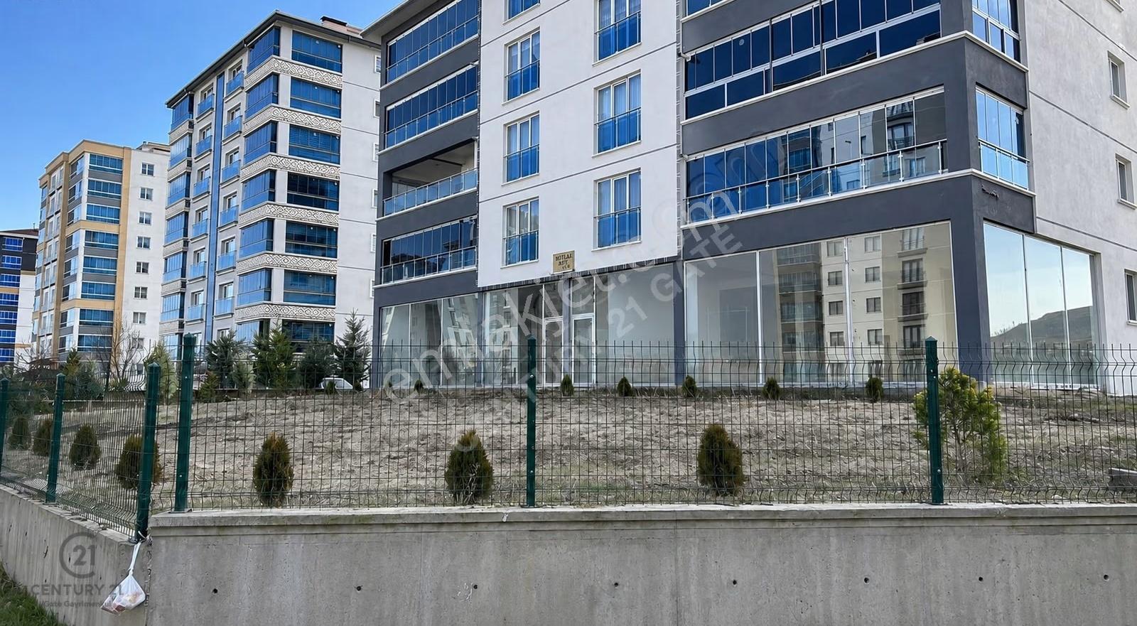 Saraycıkta 250 M² Geniş Kullanımlı Satılık Dükkan - Görsel 3