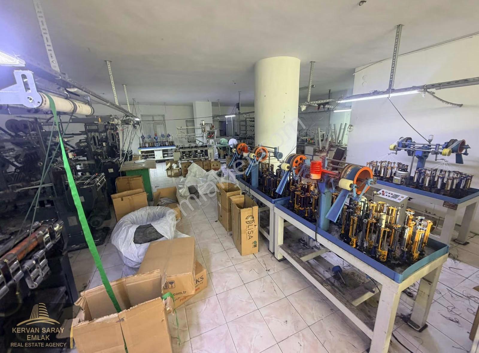 Mahmutbey Cadde Üzeri Kiralık İşyeri 230m2 50.000₺ - Görsel 2