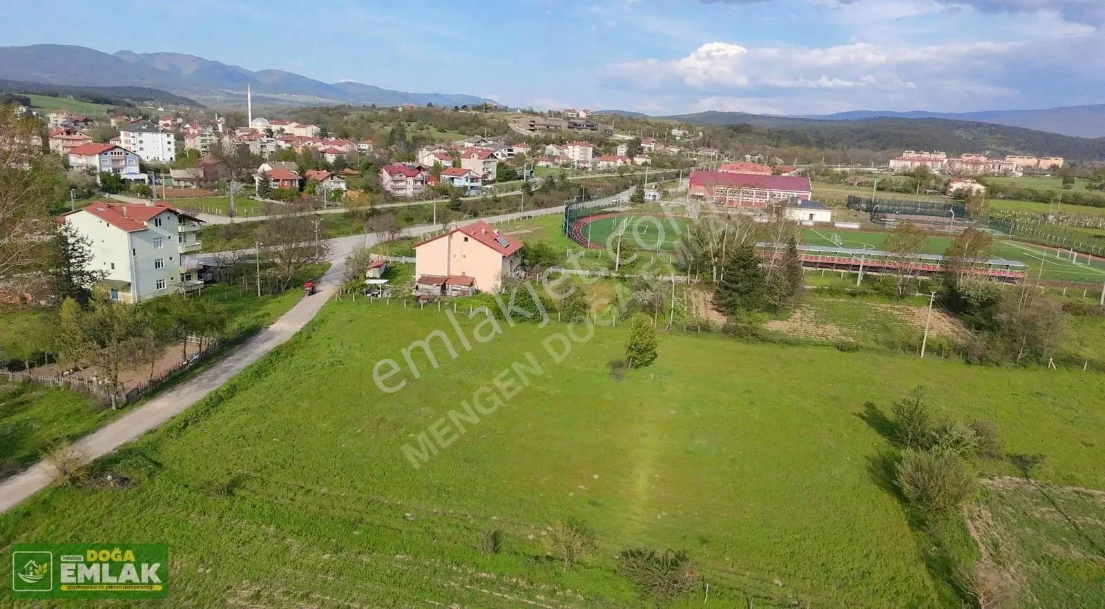 Mengen'de Konut İmarlı Arsa - Merkeze Ve Stadyuma Yakın - Görsel 4