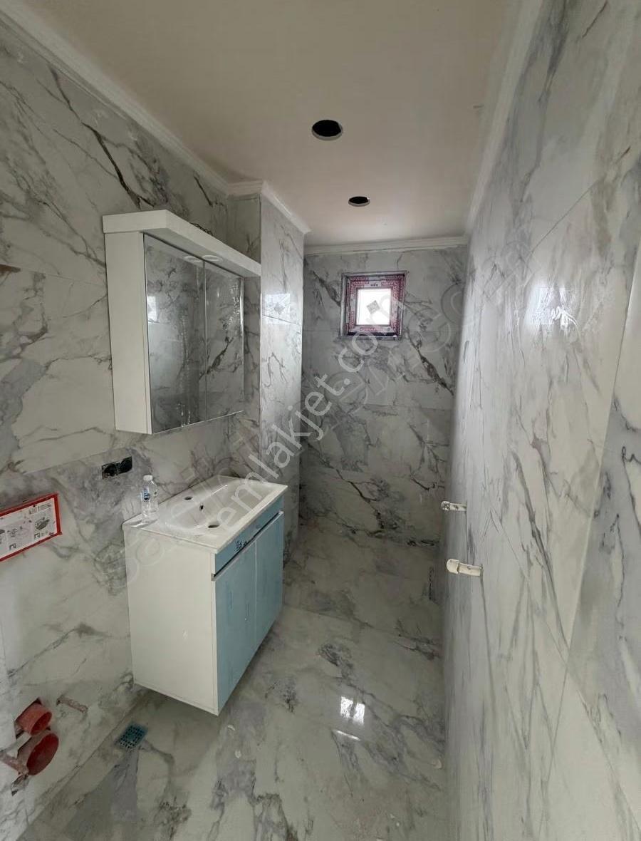 Ümraniye'de Metroya Yakın Sıfır 2+1 Satılık Daire - Görsel 9