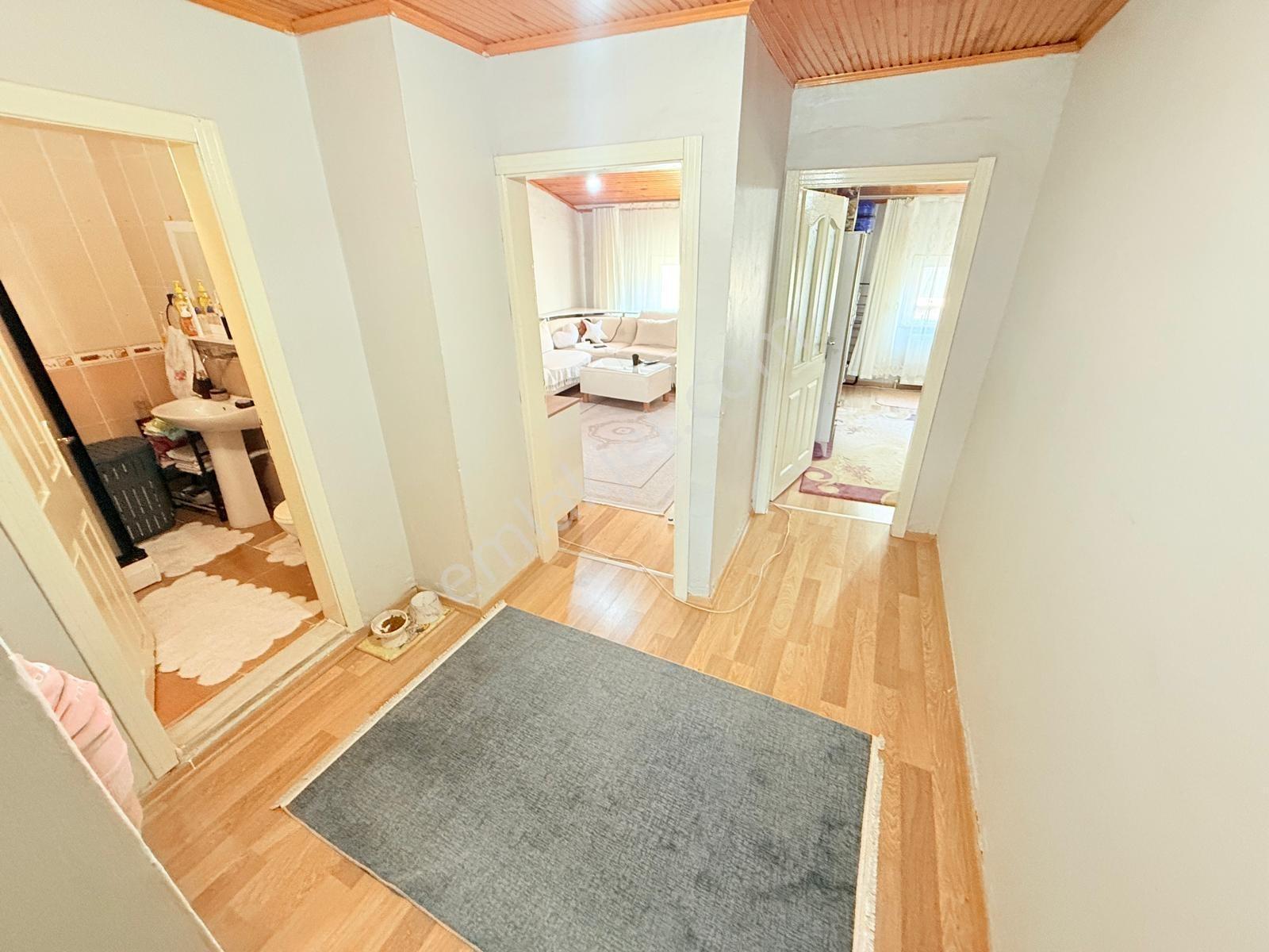 Pusula İnş.tan Ugurmumcu Mah Cadeye Yakın 100m2 2+1 Catı Katı Da - Görsel 34