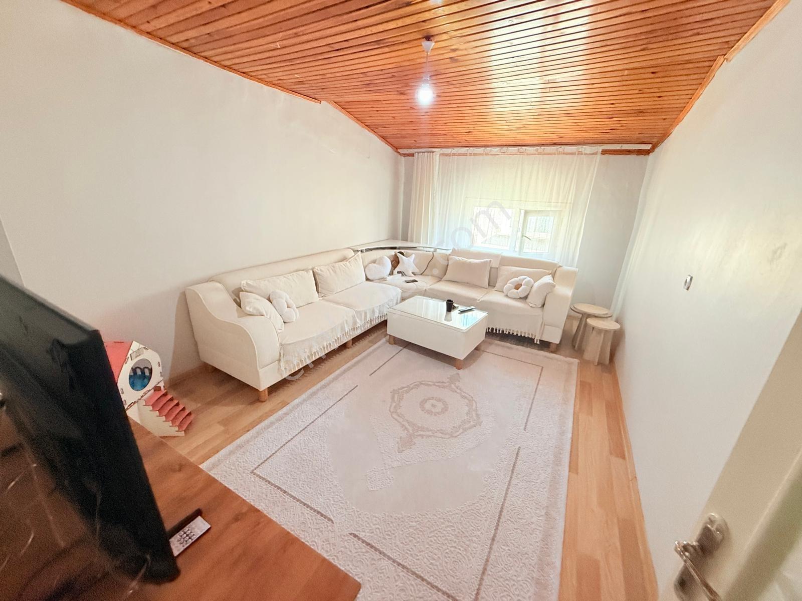 Pusula İnş.tan Ugurmumcu Mah Cadeye Yakın 100m2 2+1 Catı Katı Da - Görsel 12