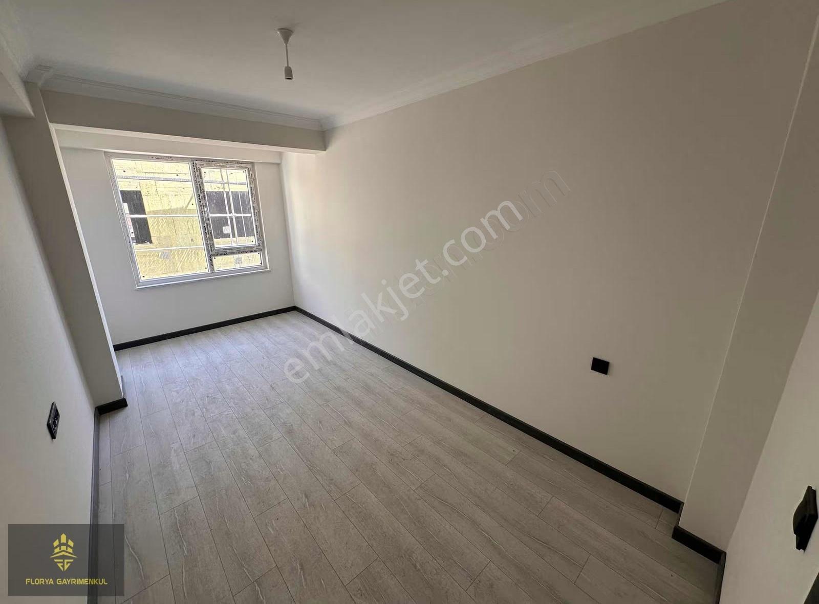 Esentepe Mah Iskanlı Ara Kat Ebv Banyolu 3 + 1 Lüks Daıre - Görsel 4