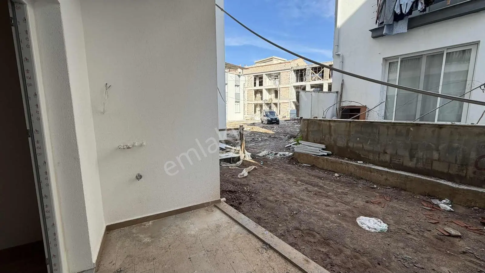 Kuşadası Güzelçamlıda Sıfır Yapım Satılık 1+1 Bahçeli Daire - Görsel 2