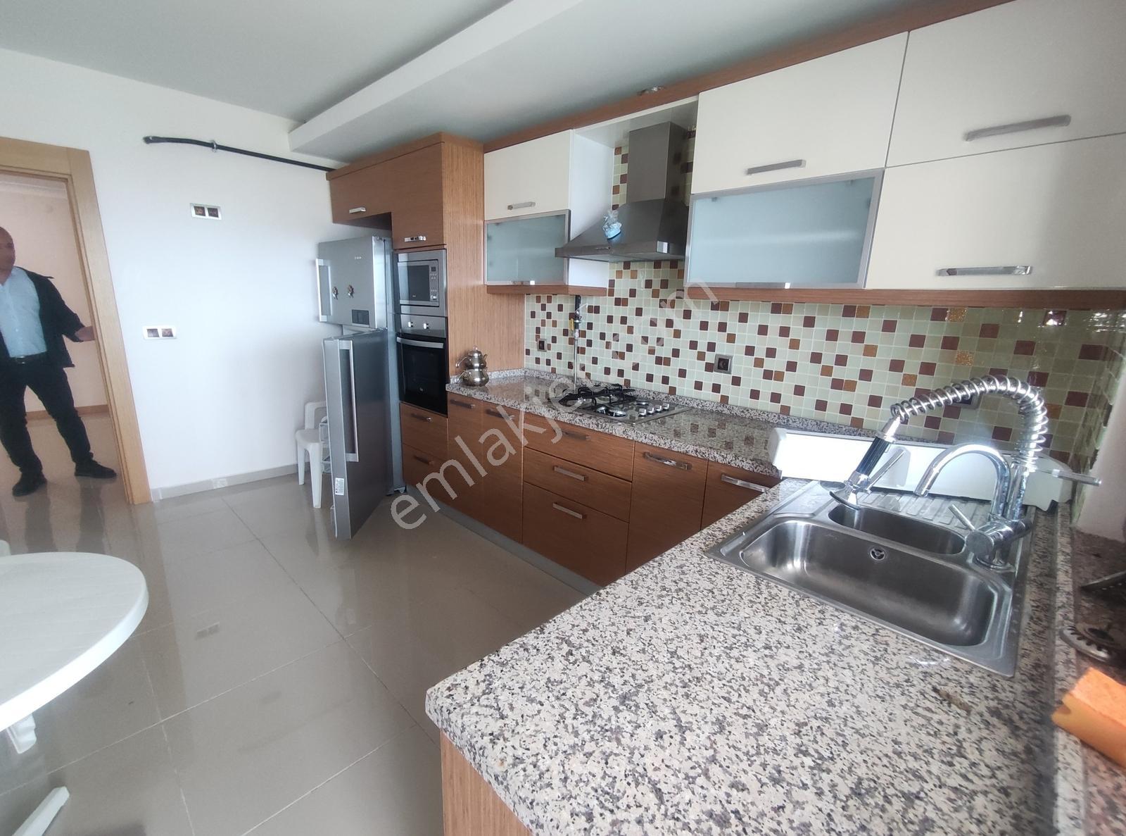 Sosyal Donatılı Eşyalı Ayçadan Kiralık Lüks 3+1 Arakat Daire - Görsel 20