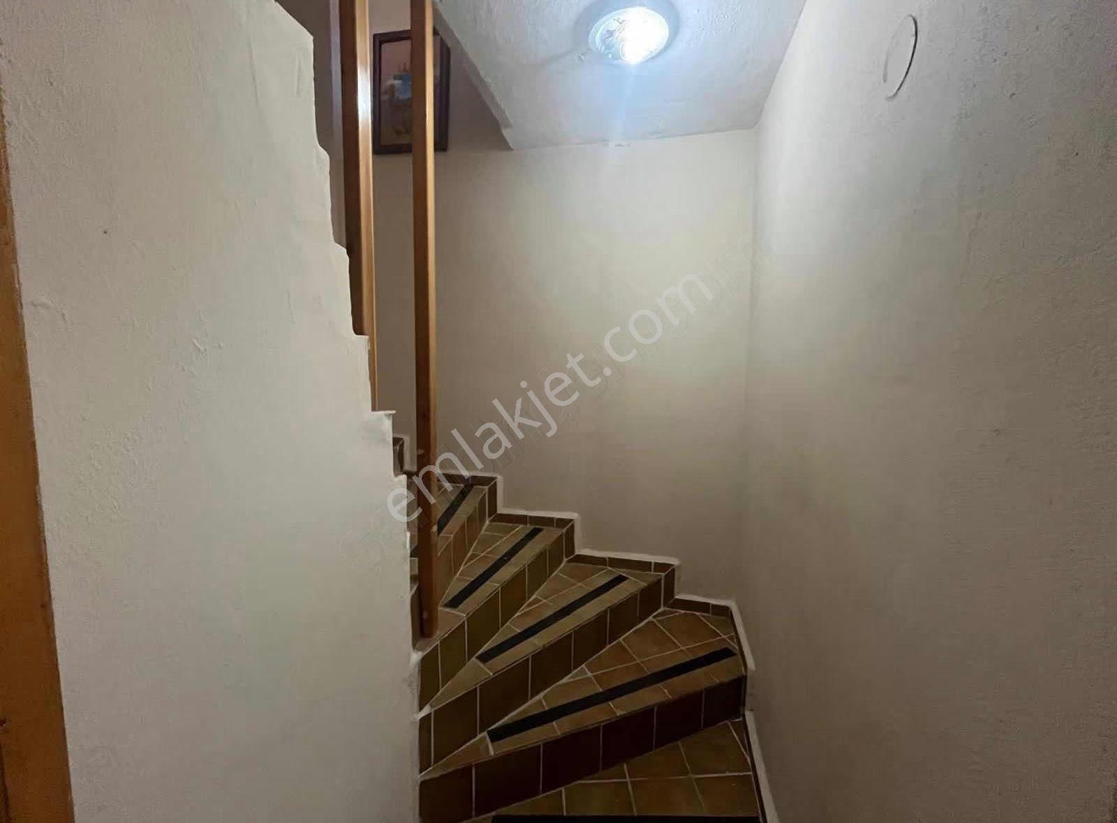 Köşemden Tek Yetkili Aynı Arsa İçinde 3+1 Villa Ve 2+1 Daire - Görsel 25