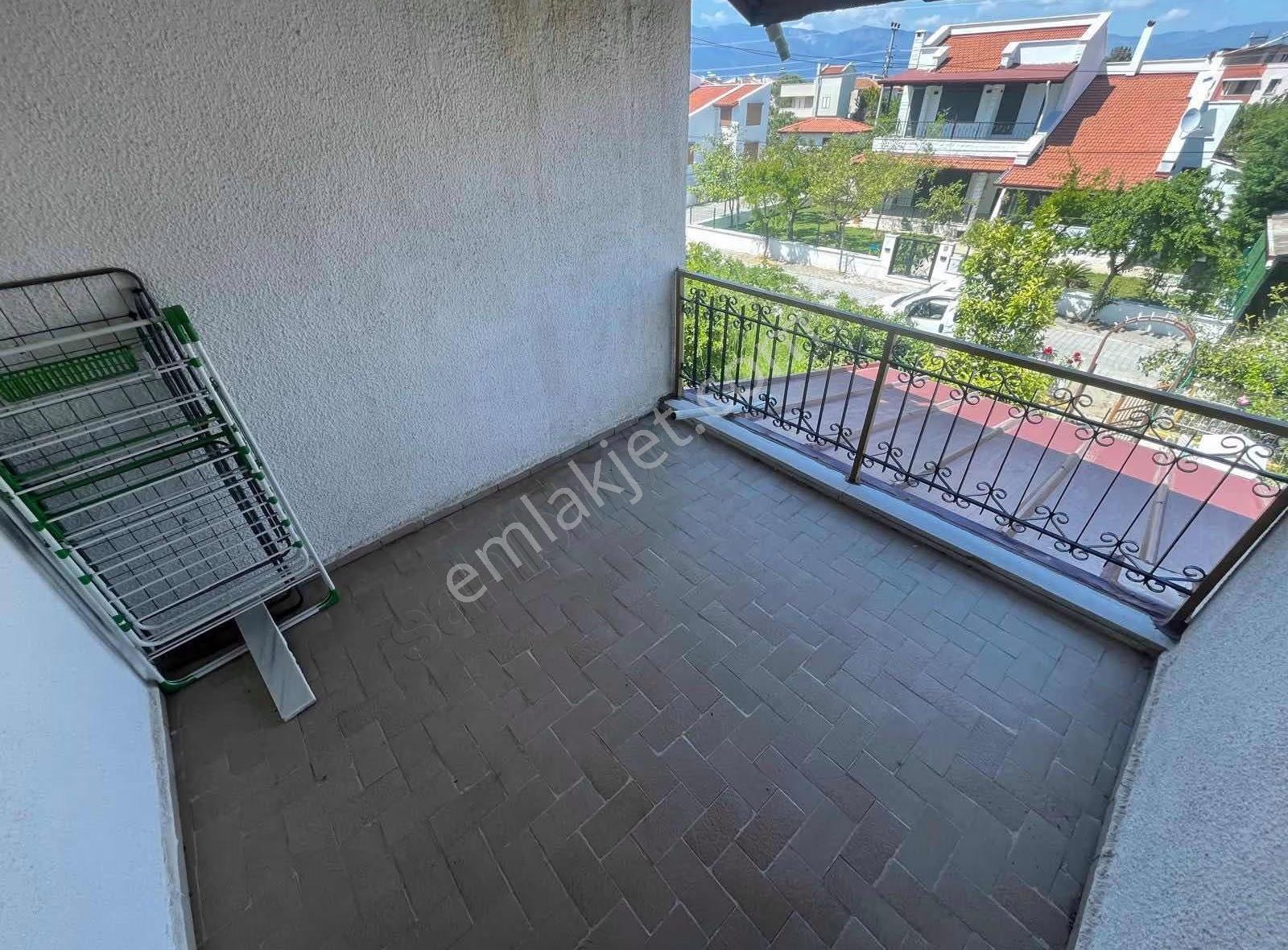 Köşemden Tek Yetkili Aynı Arsa İçinde 3+1 Villa Ve 2+1 Daire - Görsel 15