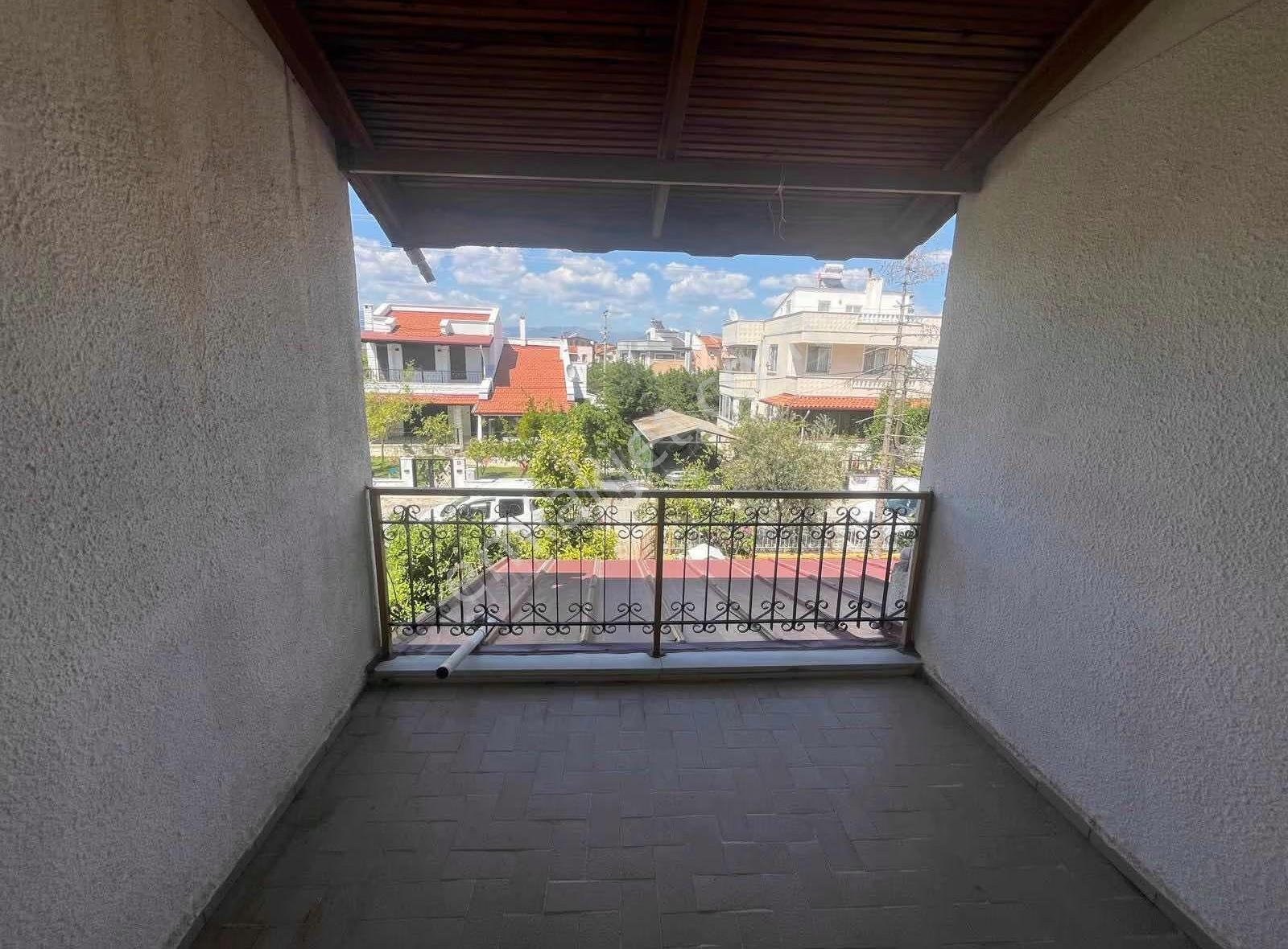 Köşemden Tek Yetkili Aynı Arsa İçinde 3+1 Villa Ve 2+1 Daire - Görsel 12