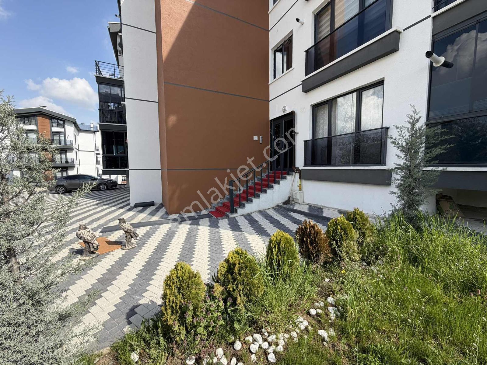 Alaçatı'dan/arakatta/ön Cephe/bulvara Ve Avm'ye Yakın/2+1 Daire - Görsel 29