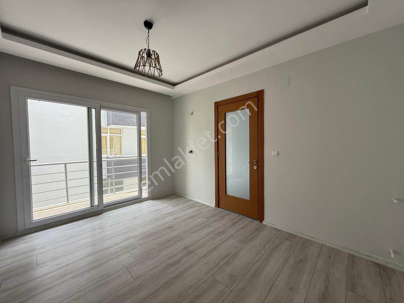 Yarbaşı Karakolu Cvr/4 Katlı Apt/asansör/7 Yaş/1+1/işyeri Tapulu - Görsel 14