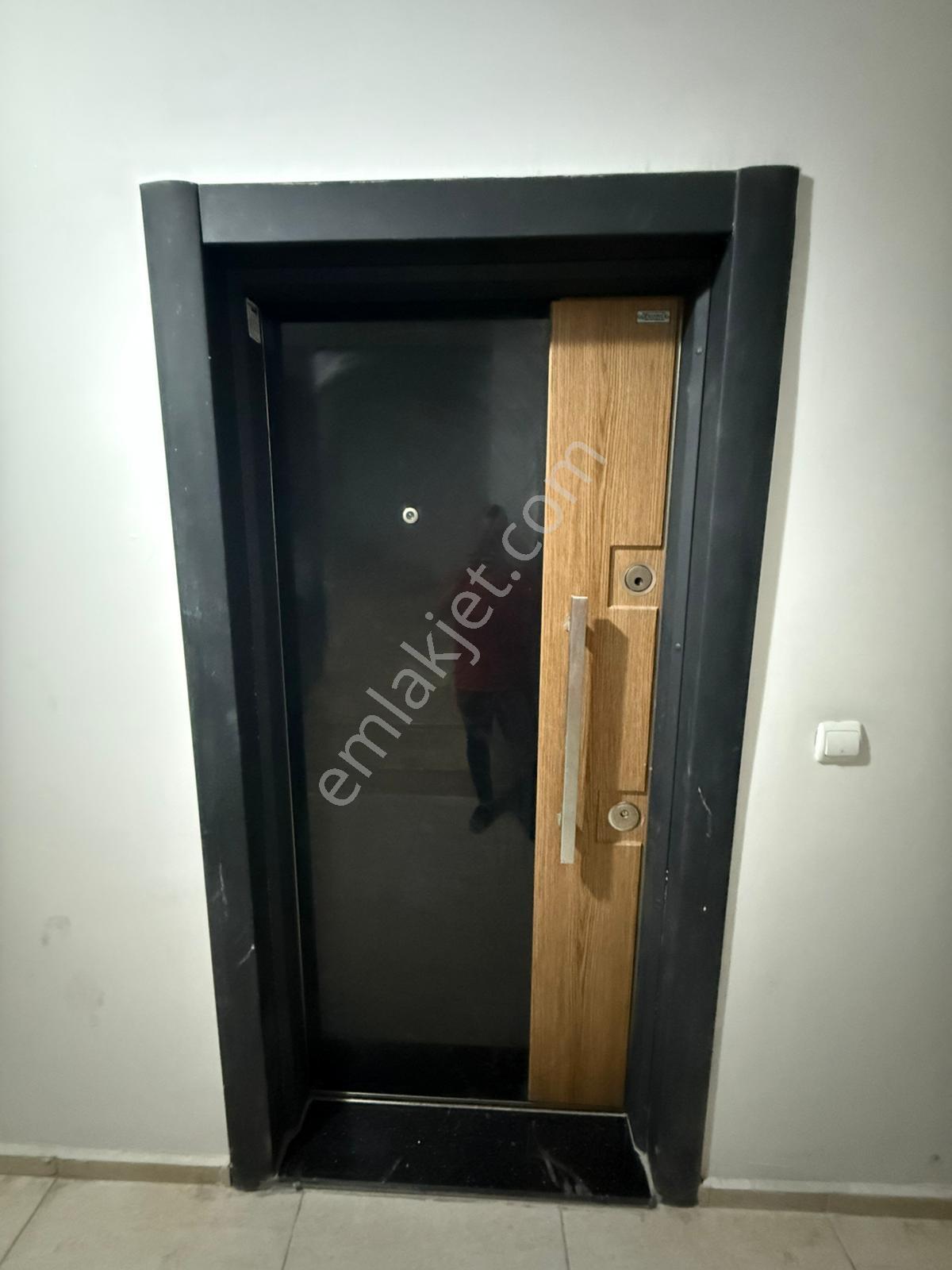 Yarbaşı Karakolu Cvr/4 Katlı Apt/asansör/7 Yaş/1+1/işyeri Tapulu - Görsel 16