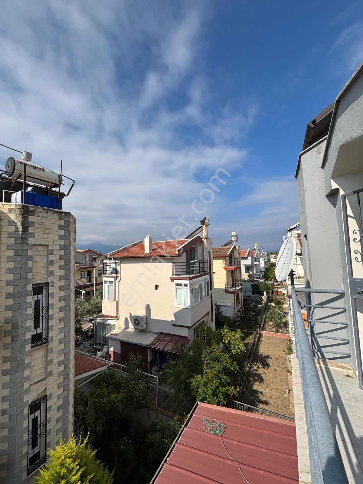 Denize Yürüme Mesafinde Full Tadilatlı Satılık Villa - Görsel 34