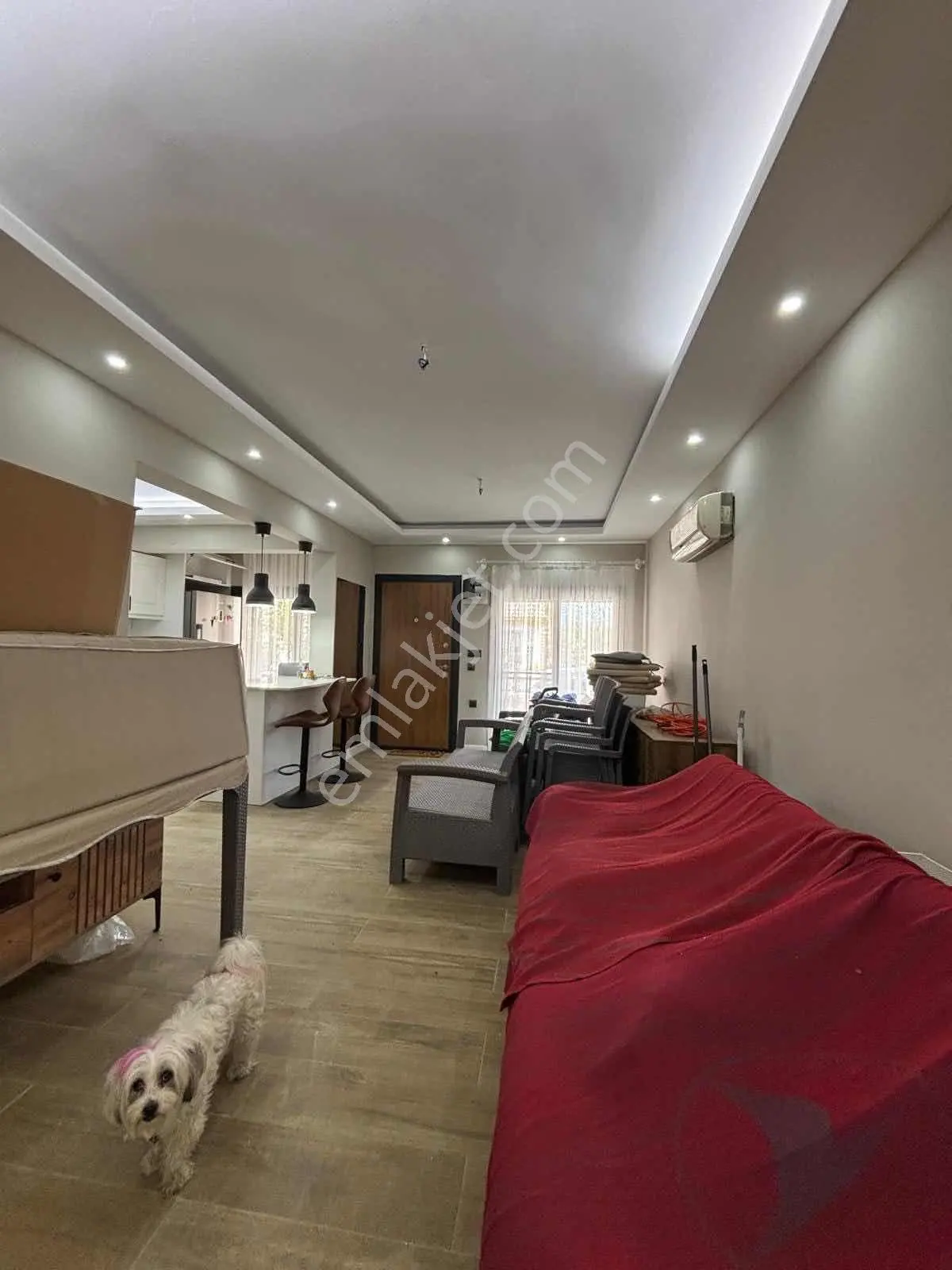 Denize Yürüme Mesafinde Full Tadilatlı Satılık Villa - Görsel 3