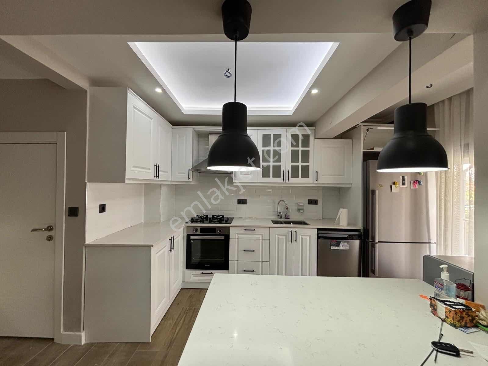 Denize Yürüme Mesafinde Full Tadilatlı Satılık Villa - Görsel 6