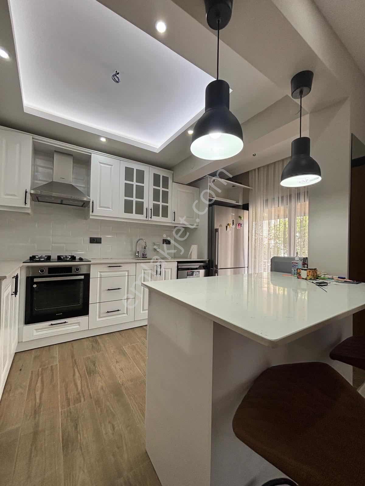 Denize Yürüme Mesafinde Full Tadilatlı Satılık Villa - Görsel 27