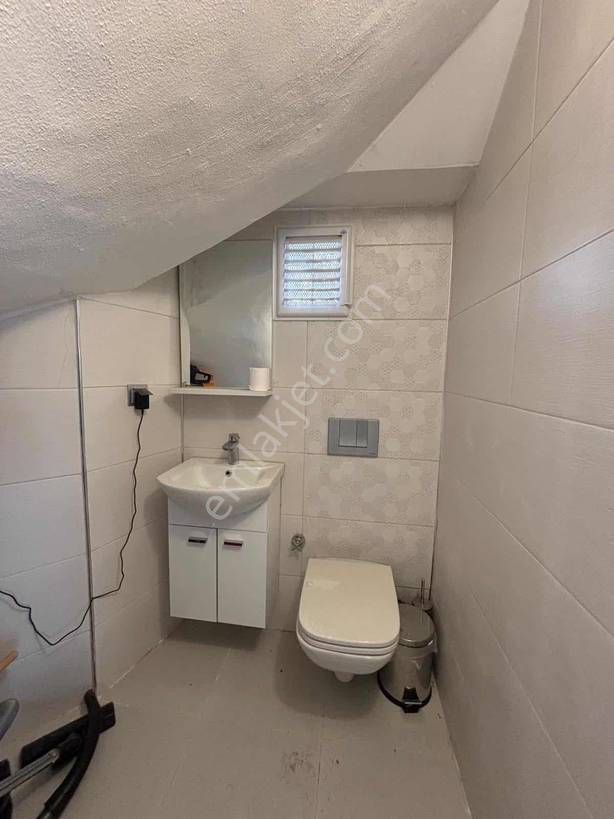 Denize Yürüme Mesafinde Full Tadilatlı Satılık Villa - Görsel 11
