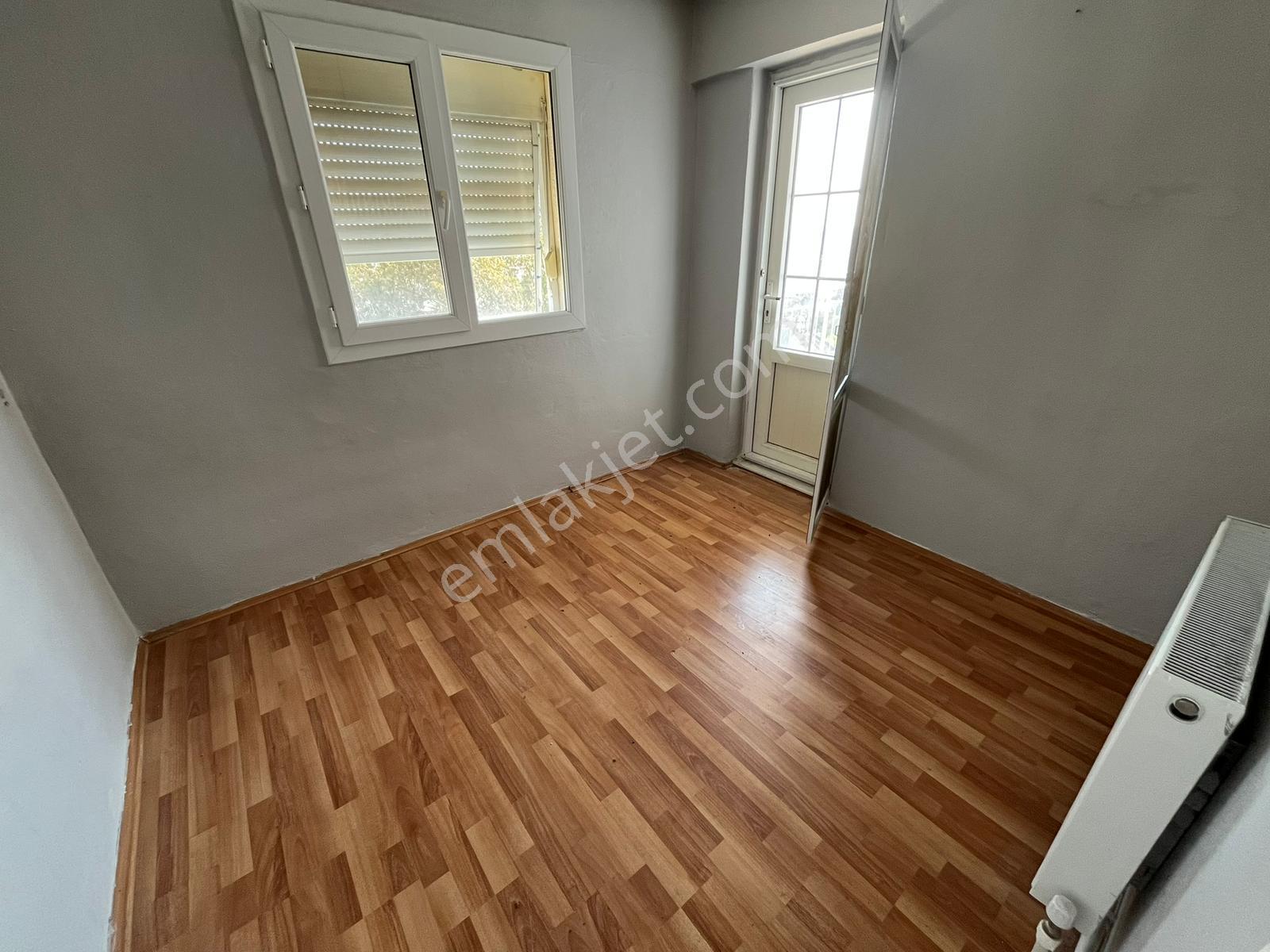 Yurtoğlunda 5. Kat Kiralık Bakımlı Doğalgazlı Daire - Görsel 14