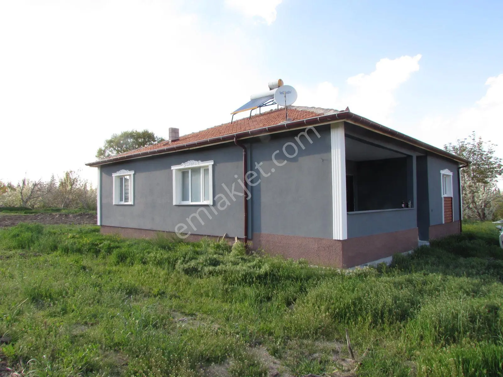 Yıldızlı Mahallesi Köy İçinde 3.327 M² Arsa İçinde 160 M² Tam Yapılı Mantolamalı Ev - Görsel 2