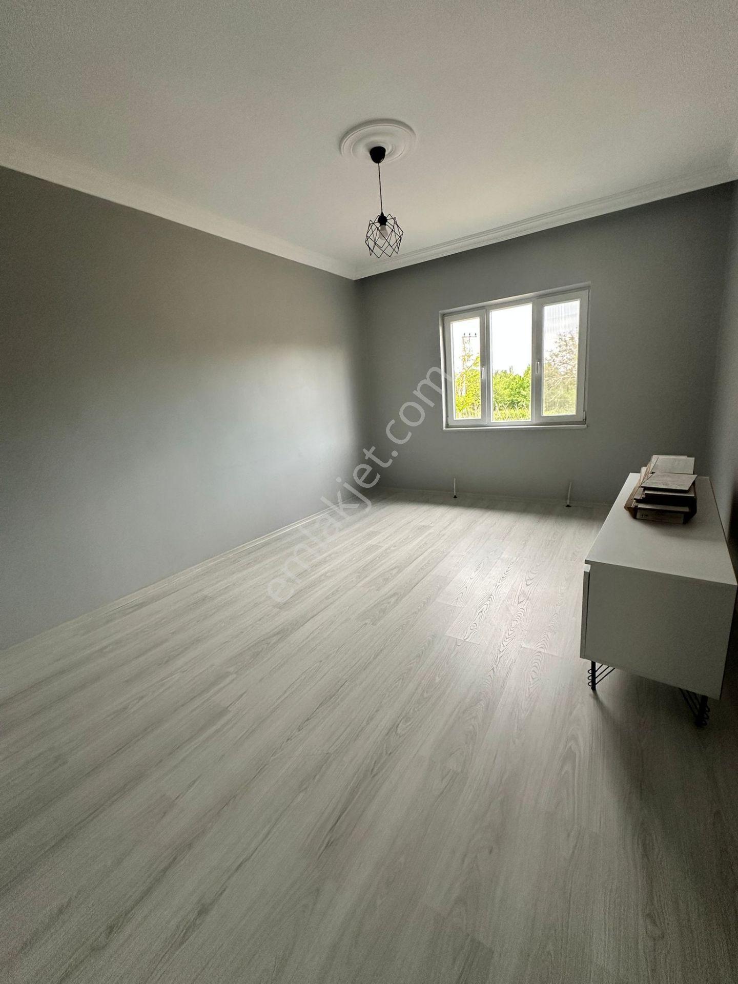Yıldızlı Mahallesi Köy İçinde 3.327 M² Arsa İçinde 160 M² Tam Yapılı Mantolamalı Ev - Görsel 9