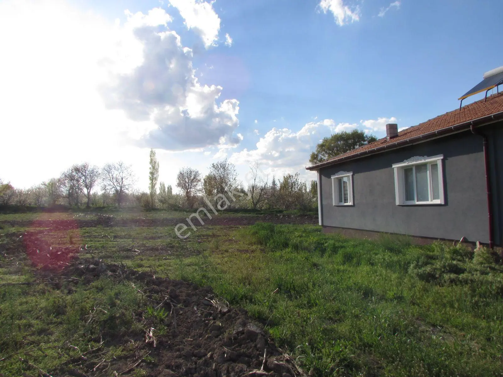 Yıldızlı Mahallesi Köy İçinde 3.327 M² Arsa İçinde 160 M² Tam Yapılı Mantolamalı Ev - Görsel 4
