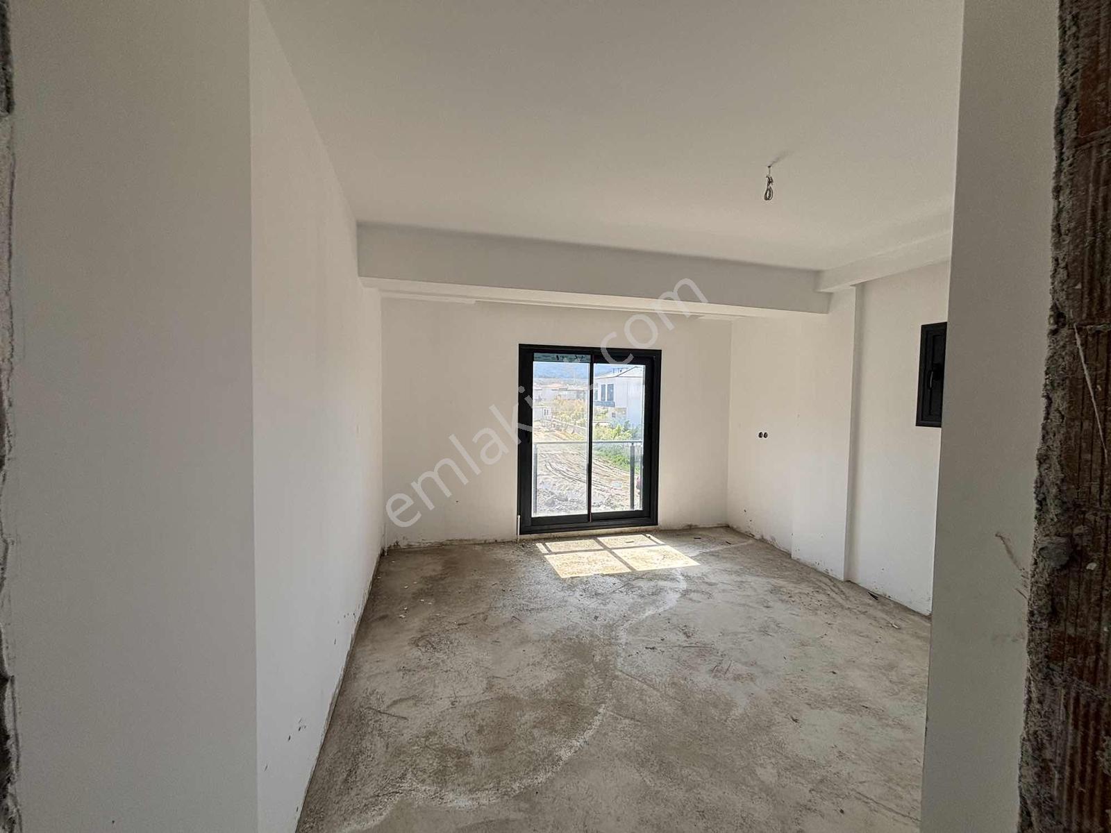 Güzelçamlı'da Denize 700 Metre Satılık 4+1 Tam Müstakil Villa - Görsel 22