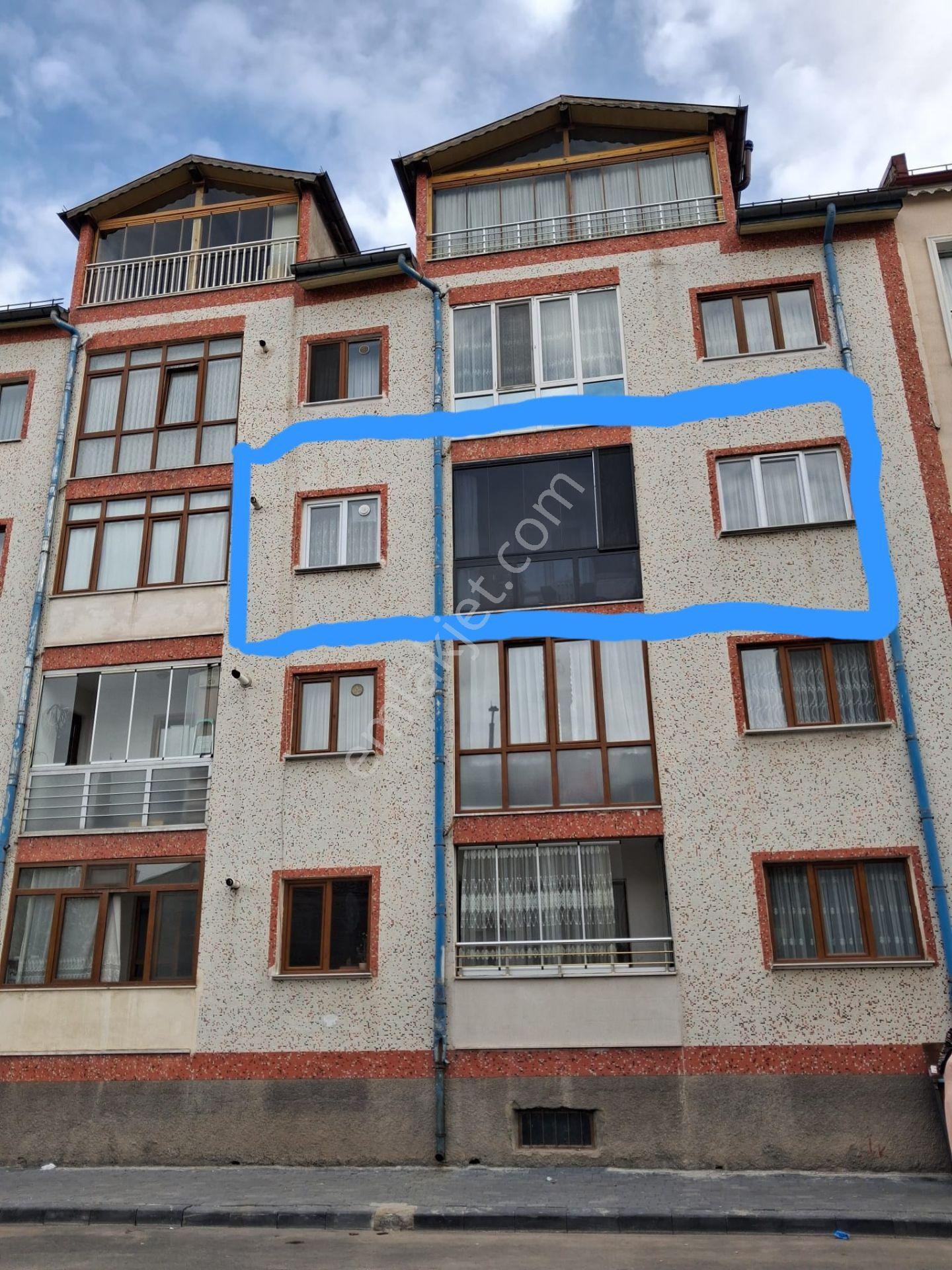 Acil Satlık Sahibinden Çiçeki Caddesinde 3+1 Daire