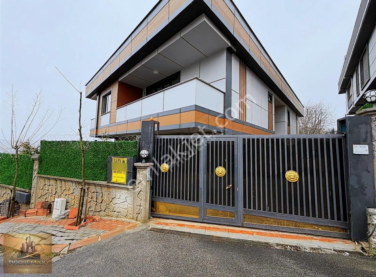 Projemax'tan 10 Odalı Hamamlı Havuzlu Üst Düzey Takaslı Villa !!
