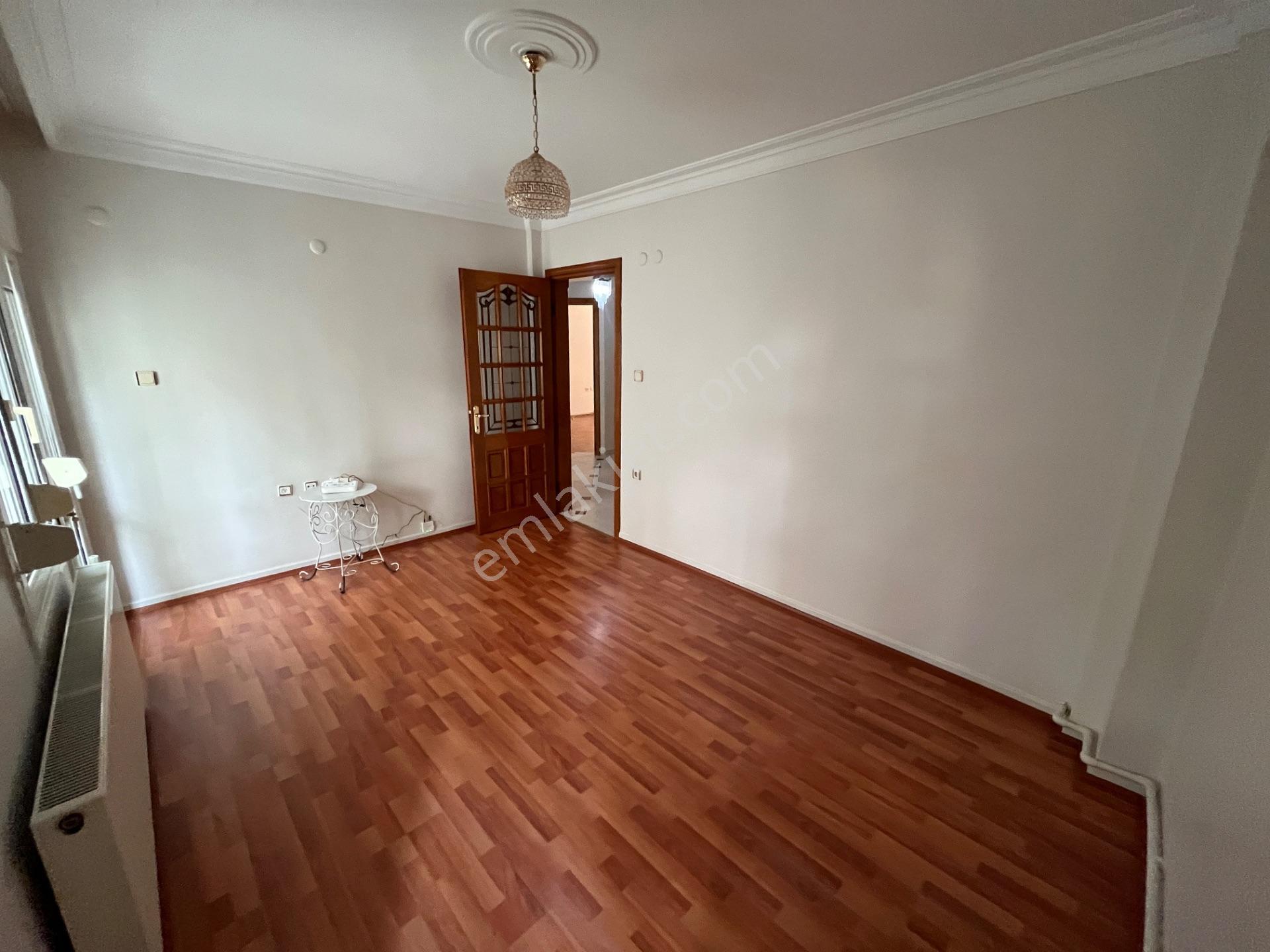 Şirinyerin Kalbinde Doğalgazlı Klimalı Arakat Geniş 3+1 Kiralık Daire - Görsel 15