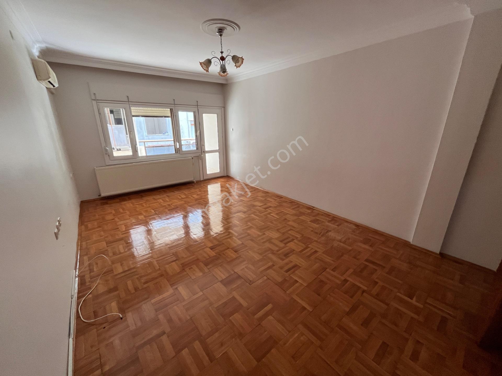 Şirinyerin Kalbinde Doğalgazlı Klimalı Arakat Geniş 3+1 Kiralık Daire - Görsel 4