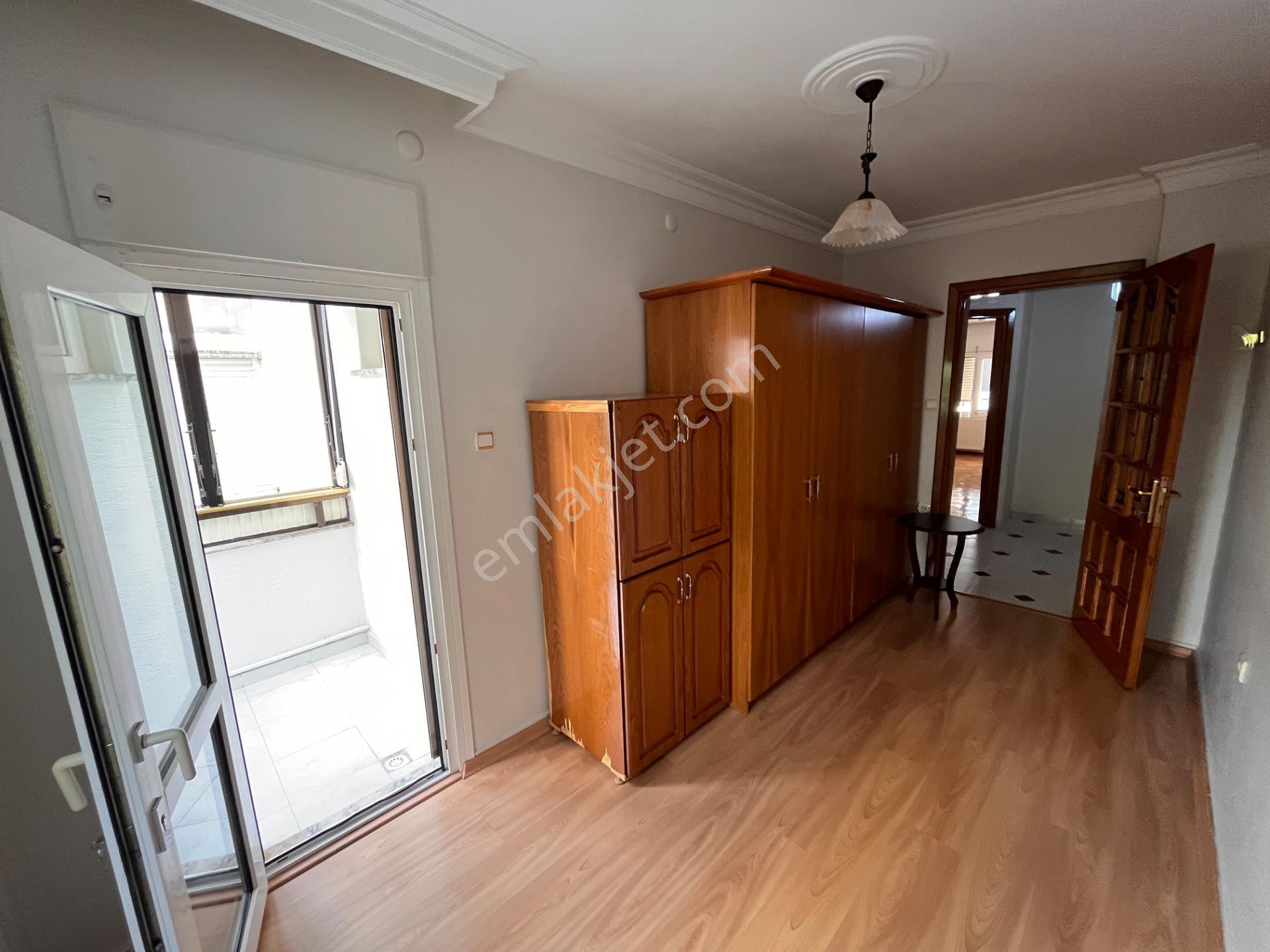 Şirinyerin Kalbinde Doğalgazlı Klimalı Arakat Geniş 3+1 Kiralık Daire - Görsel 11