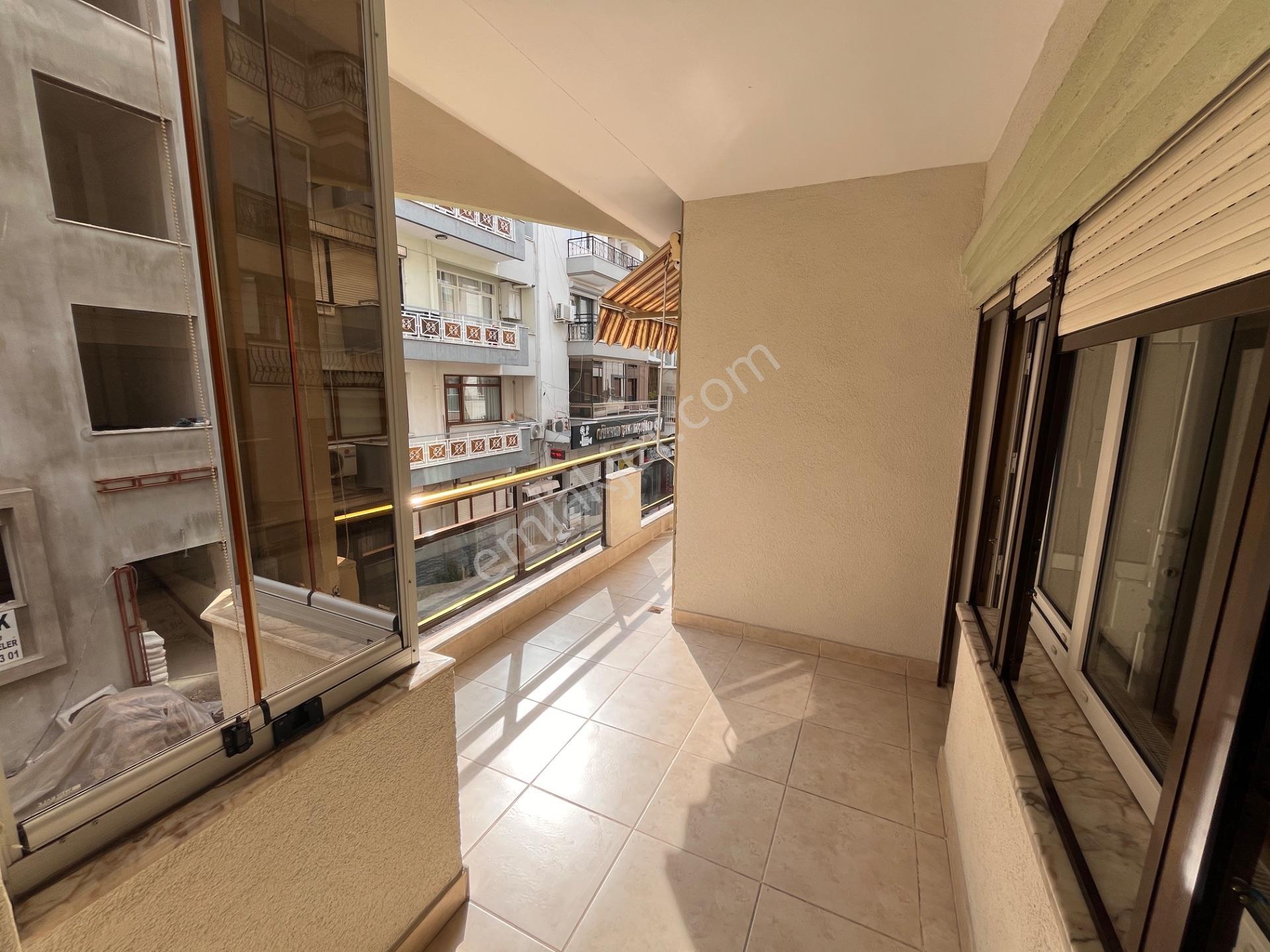Şirinyerin Kalbinde Doğalgazlı Klimalı Arakat Geniş 3+1 Kiralık Daire - Görsel 8